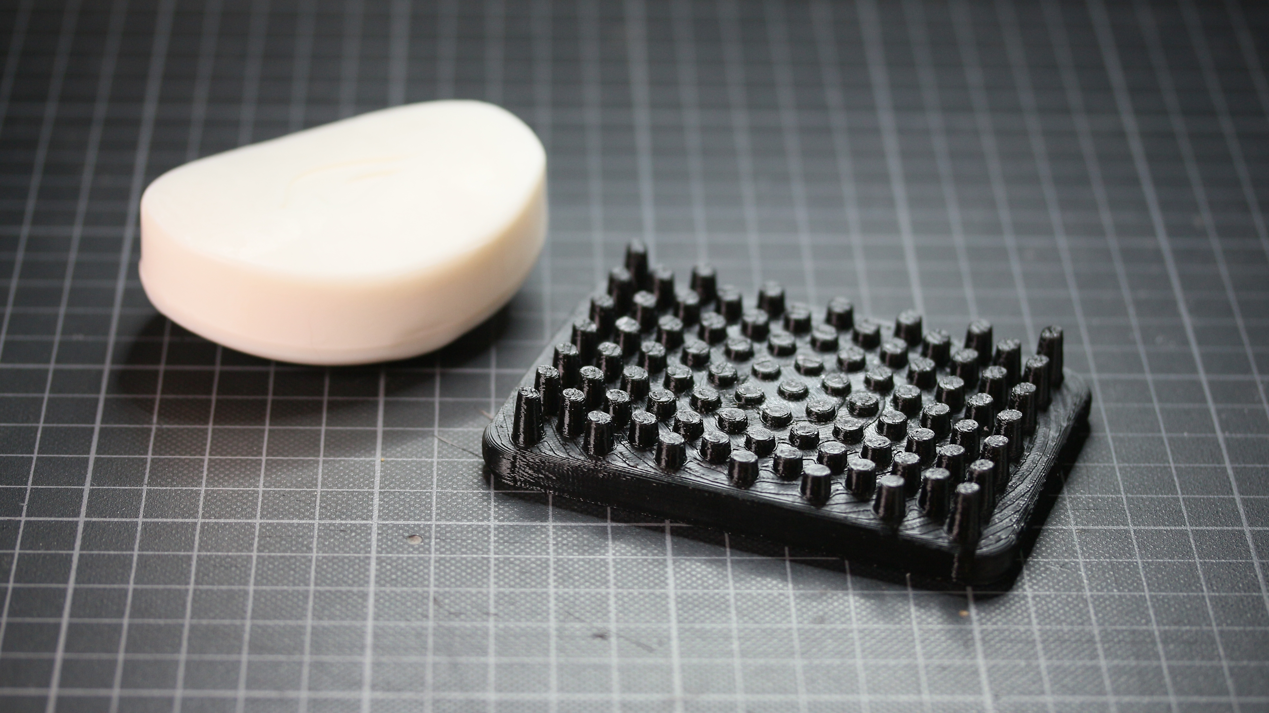"Hedgehog" - Self Draining Soap Dish