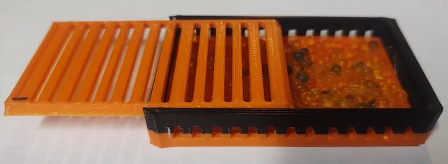 Small Desiccant holder box