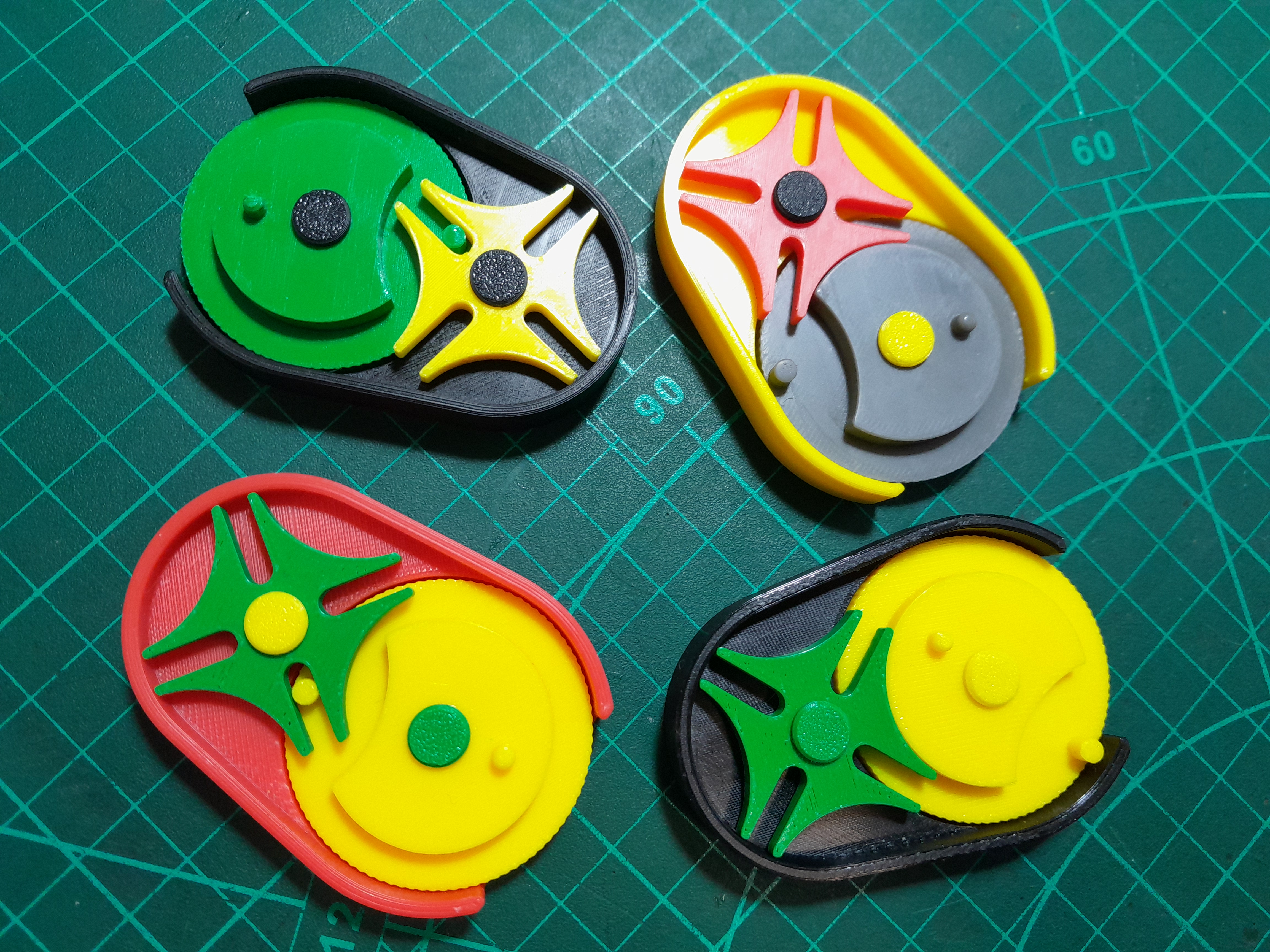 Maltese cross toy for your pocket