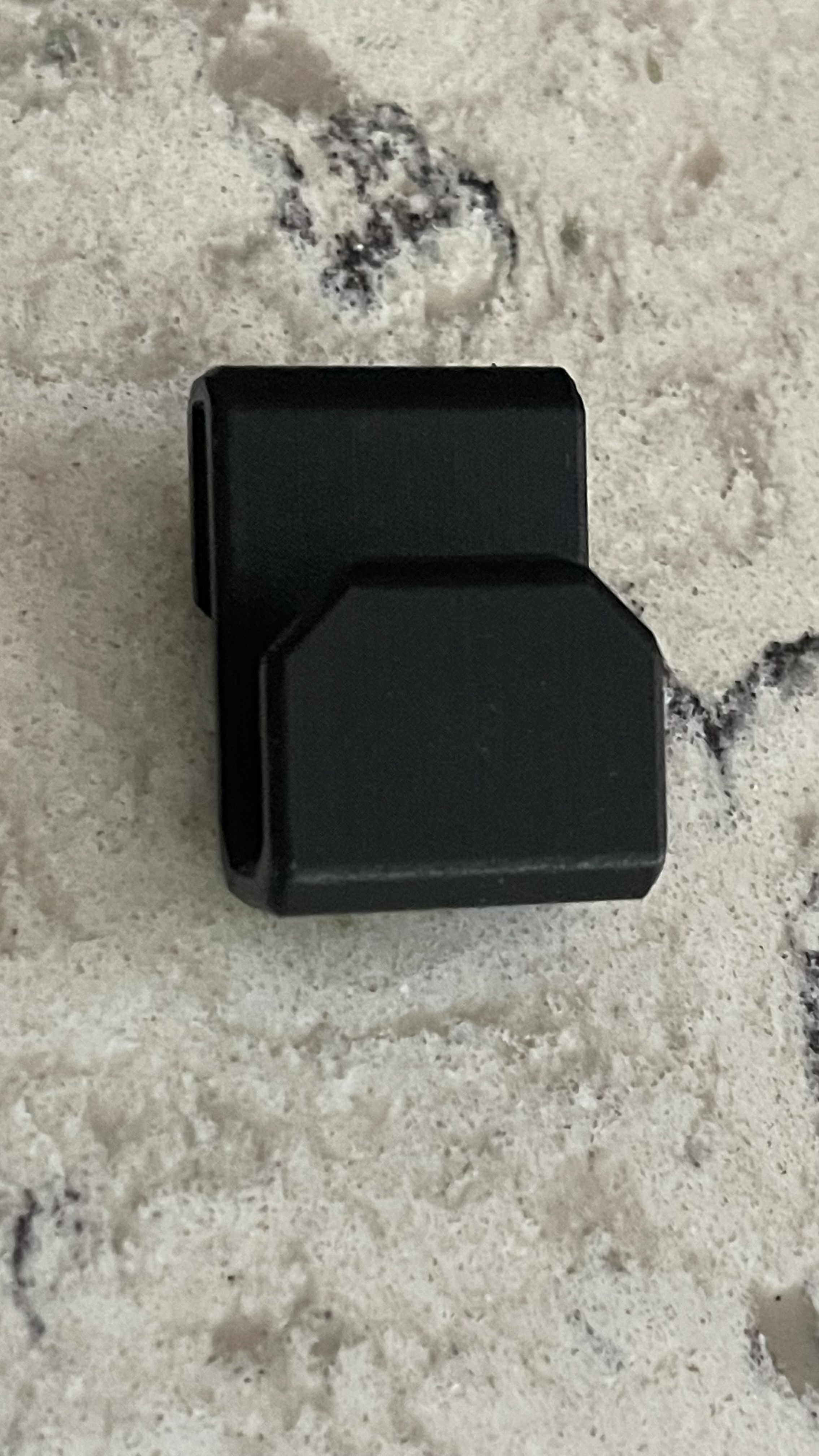 Miniatura 4 do modelo 3D Cybertruck MOLLE panel hook