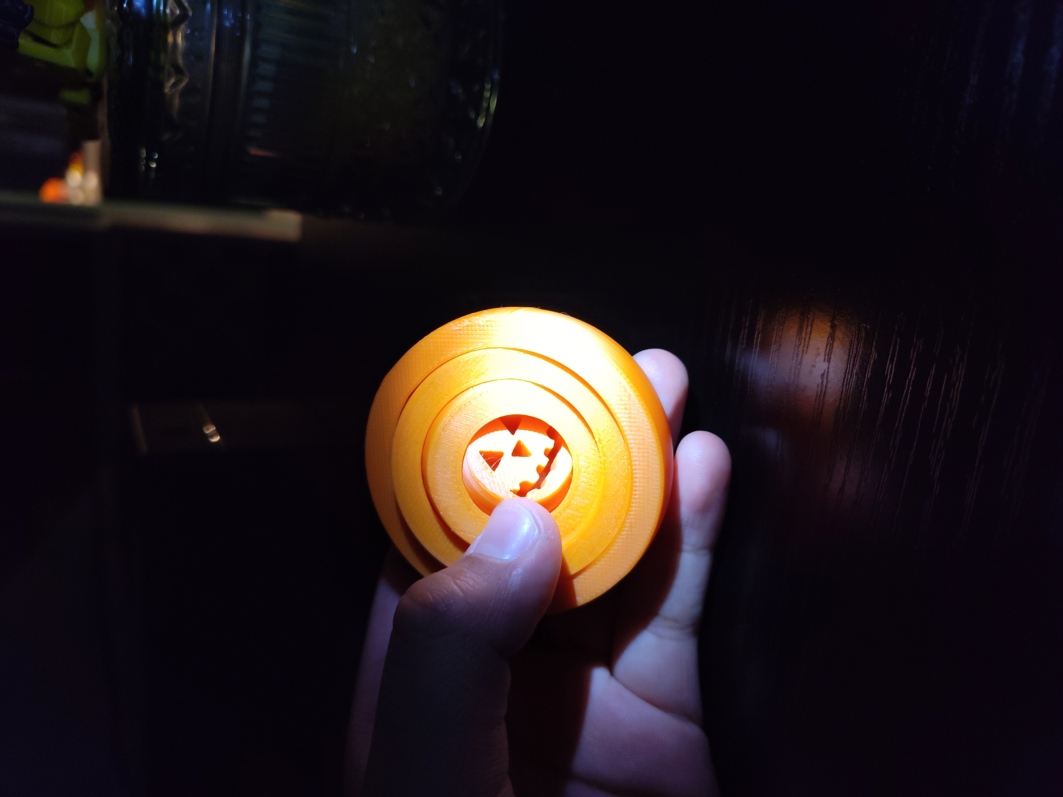 Print In place Halloween Gyro fidget toy