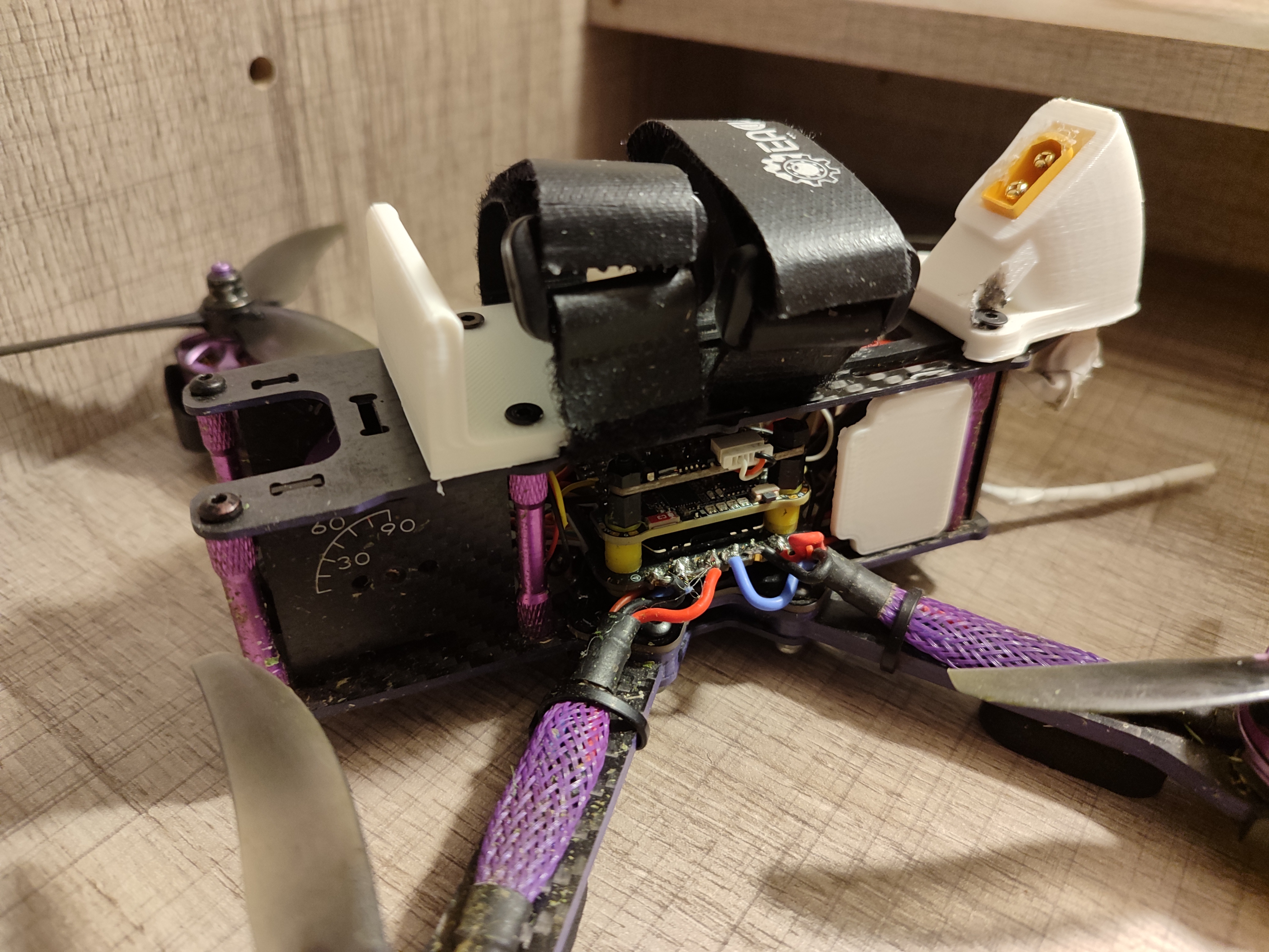Paroi Eachine Wizard X220s
