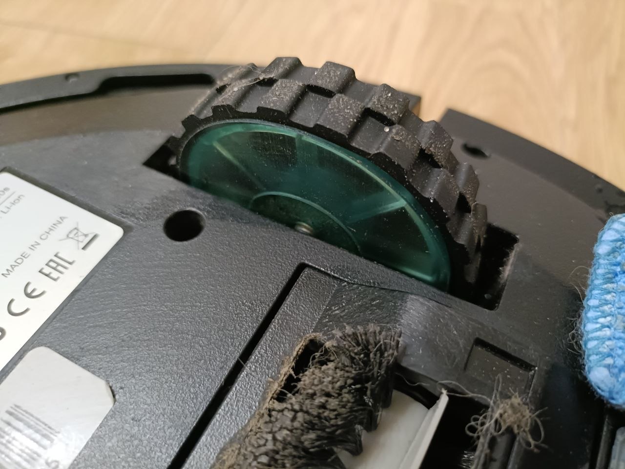 ILife T20S Replacement Wheel for iRobot Roomba Tires.