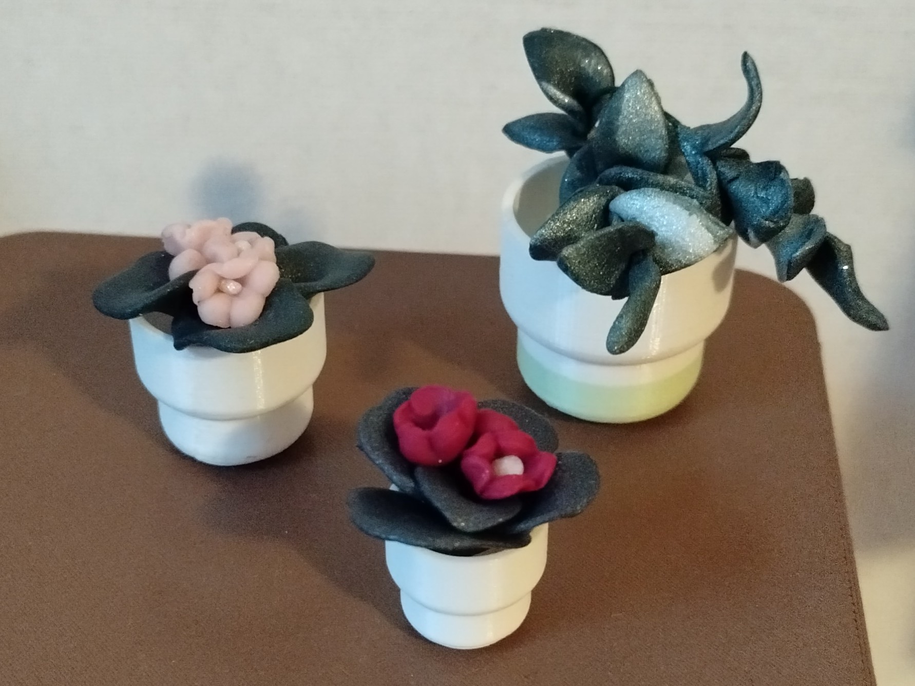 Forenlig Plant Pot in Doll Size