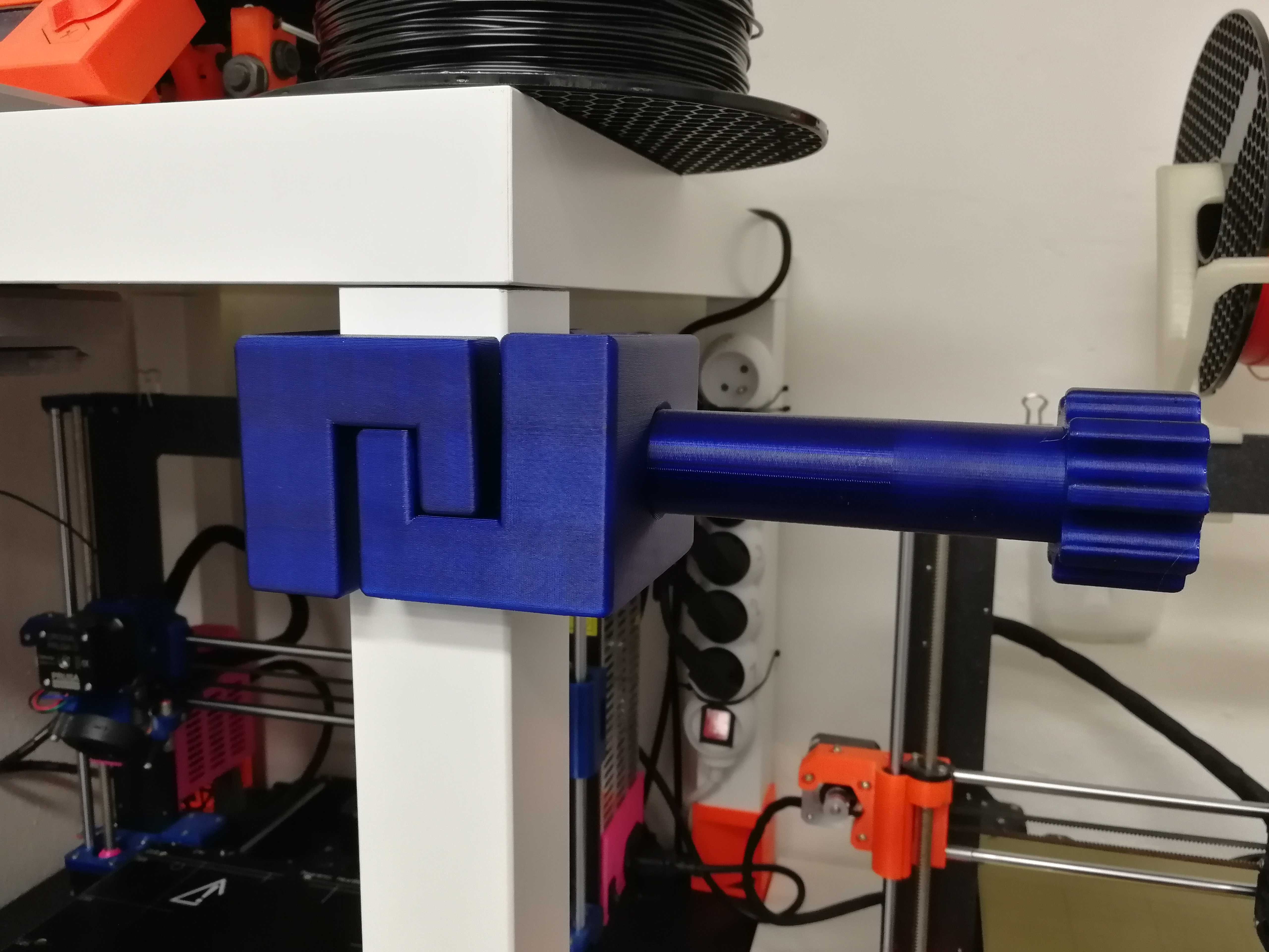 Spool holder - IKEA LACK table