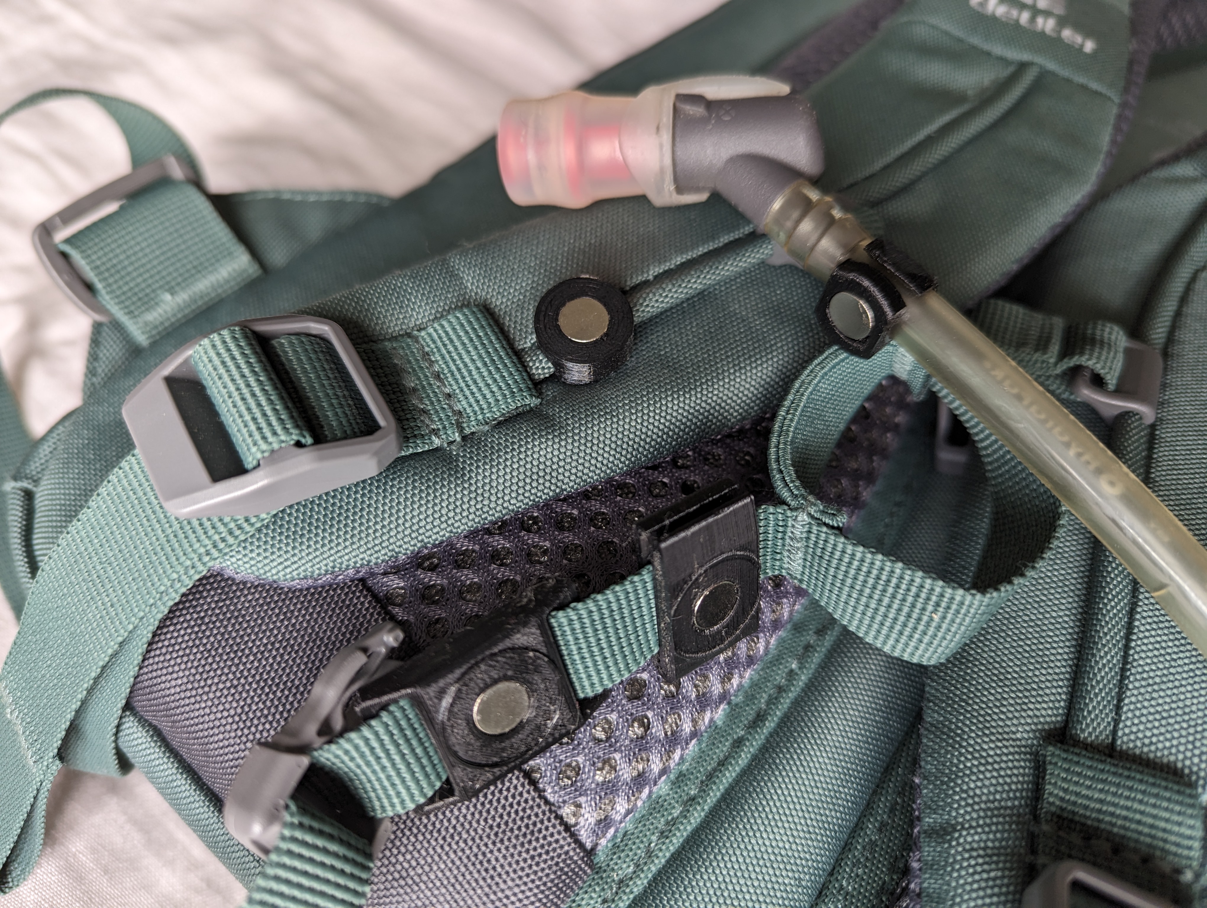 HyrdoPak tube magnetic attachments