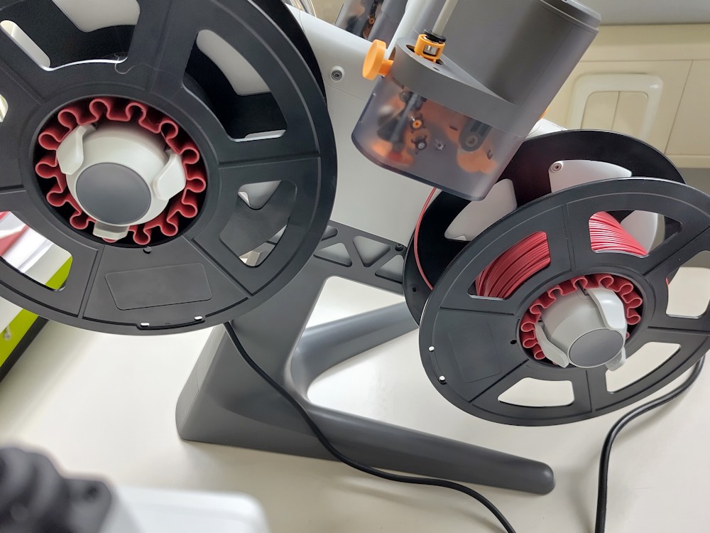 customizable spool adapter