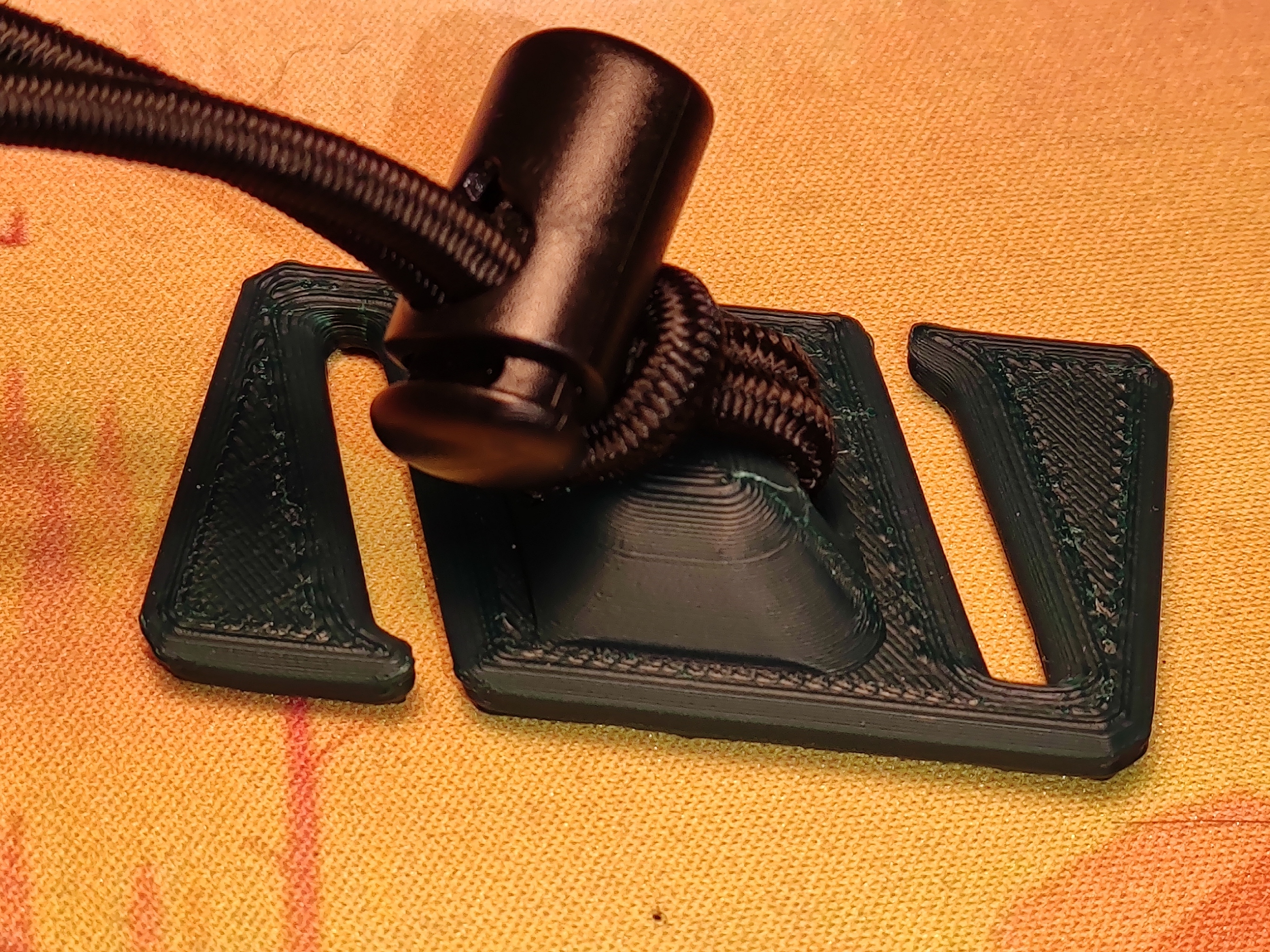 Miniatura 3 do modelo 3D Backpack strap cord clip
