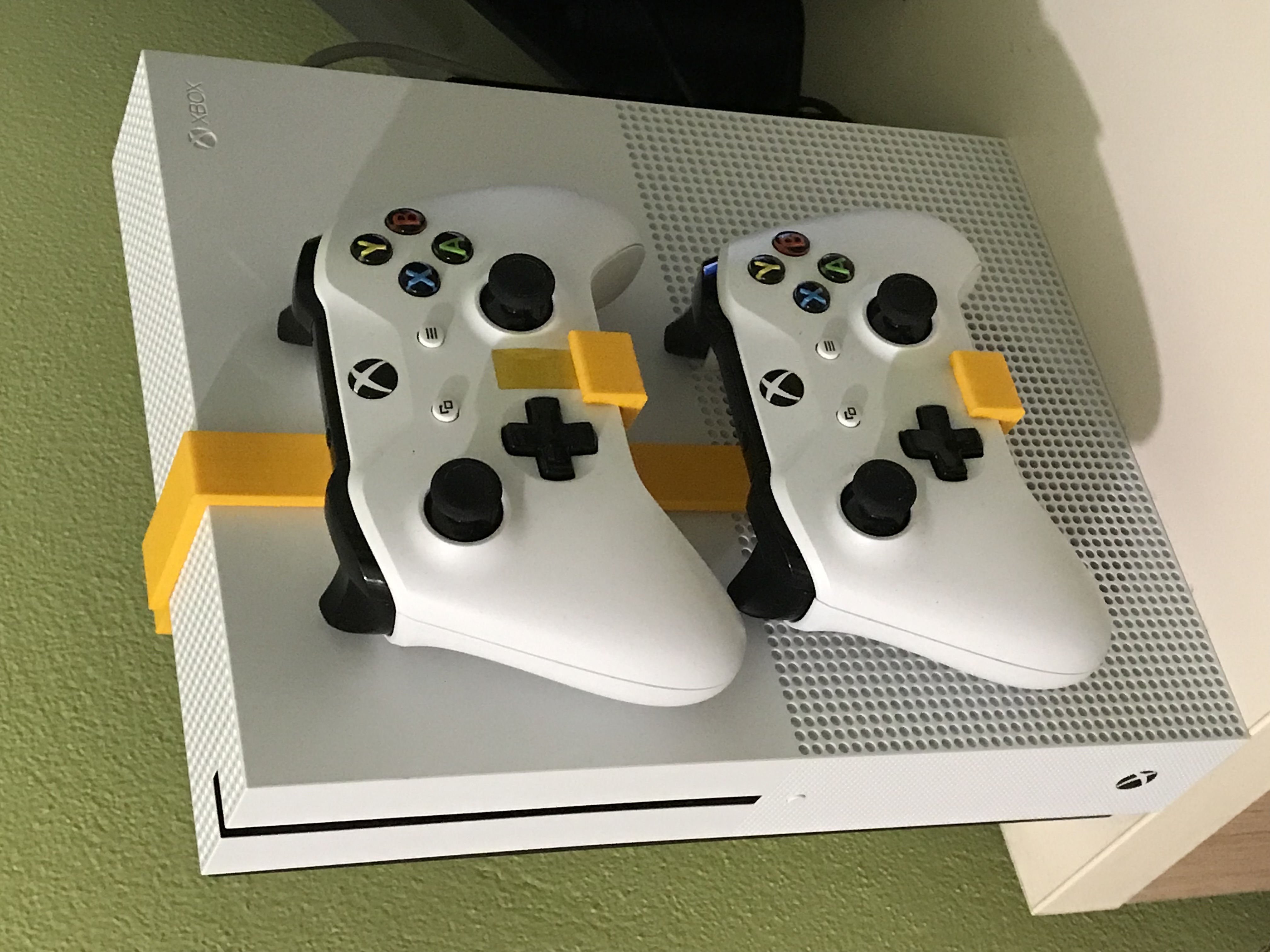 XBOX ONE Controller holder