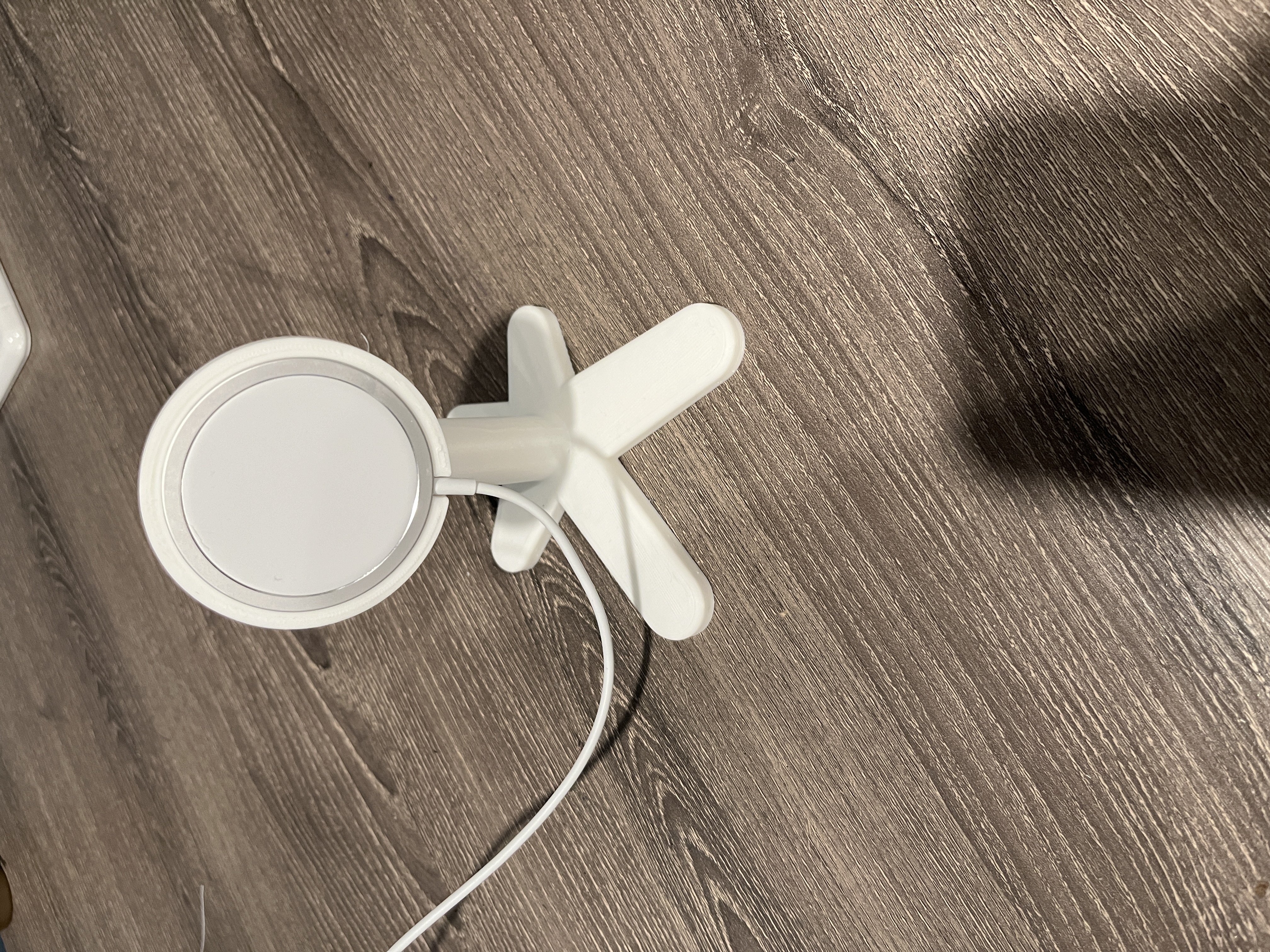 Adjustable Magsafe Holder
