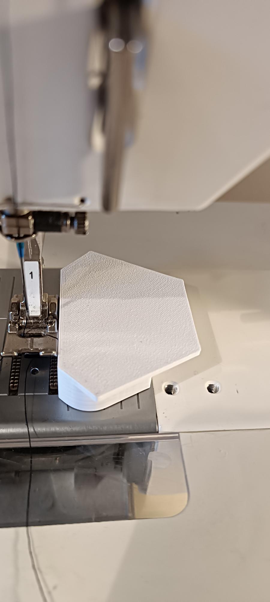 Guide Couture aimanté / Magnetic Sewing Guide