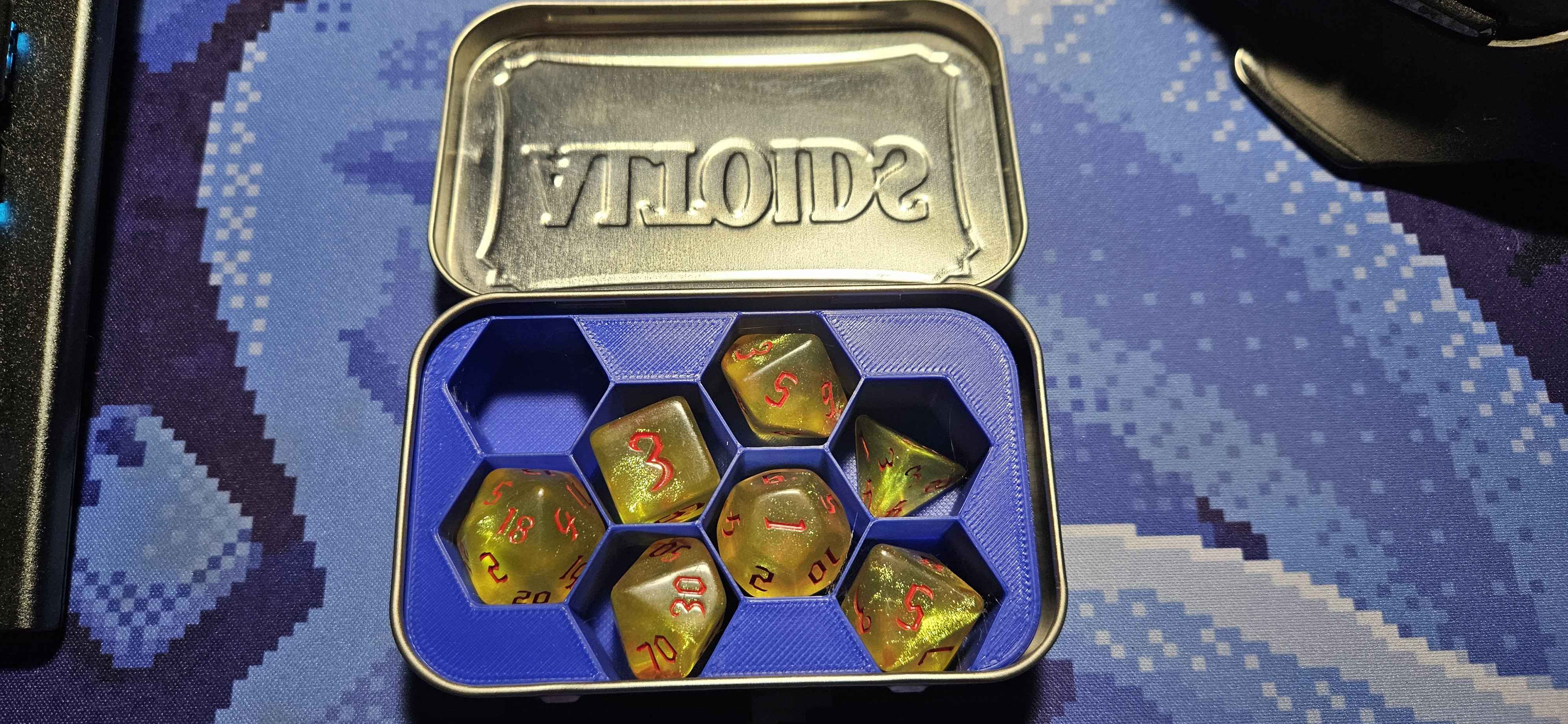 Altoids Tin Dice Box by wonsnot | Download free STL model | Printables.com