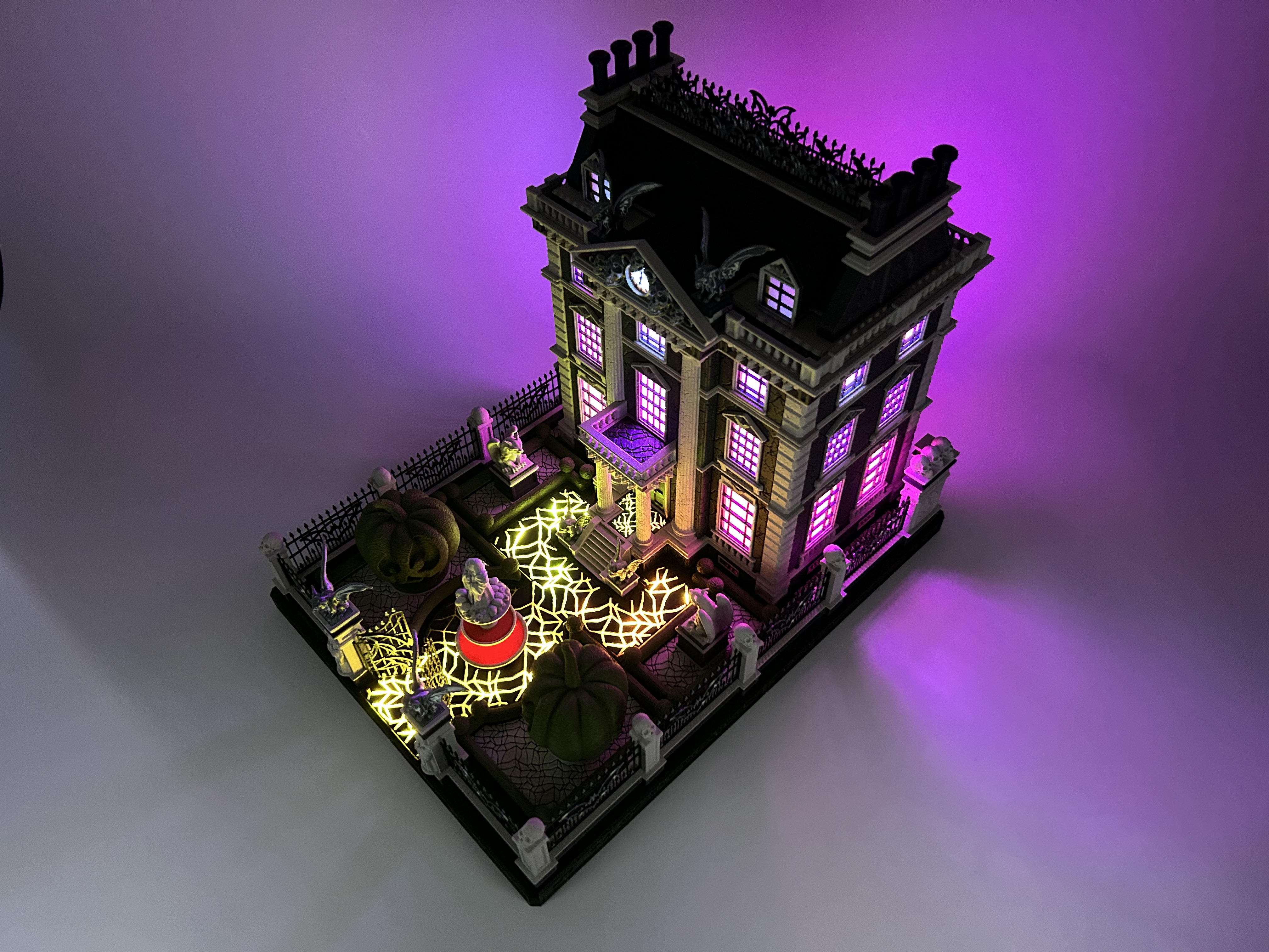 THE HAUNTED MANOR — miniatura 10