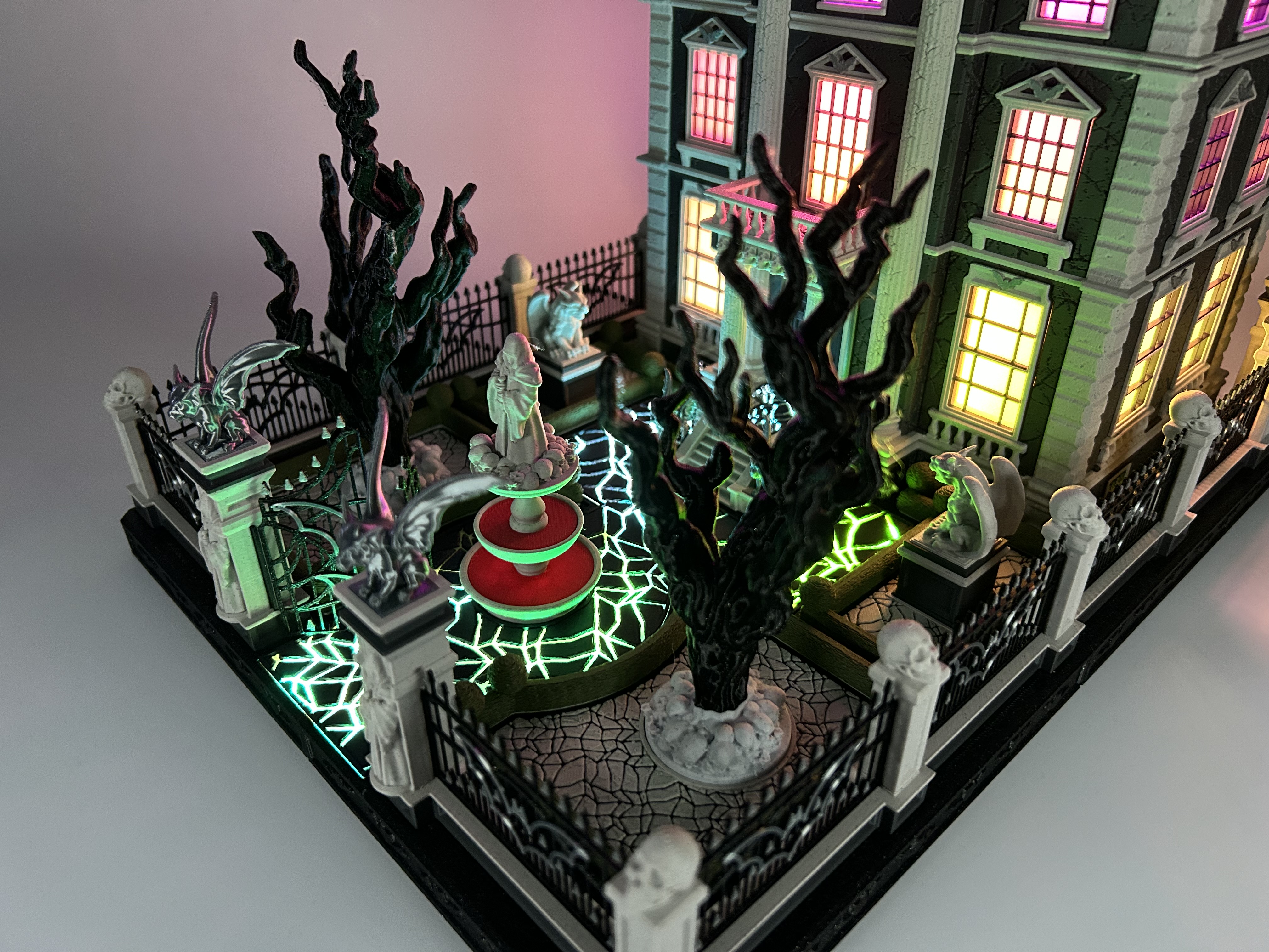 THE HAUNTED MANOR — miniatura 20