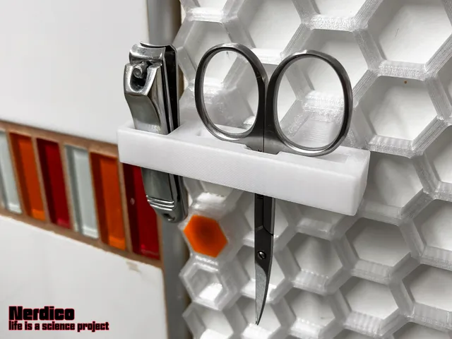 honeycomb wall nail clipper and scissors