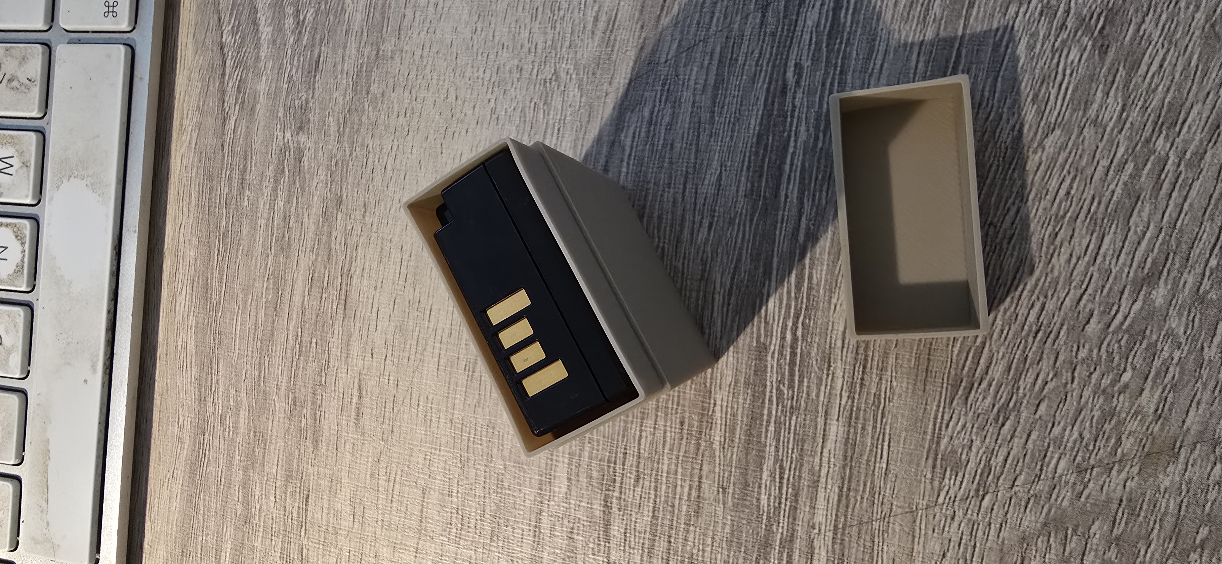 Canon LP-E17 batterycase — miniatura 3