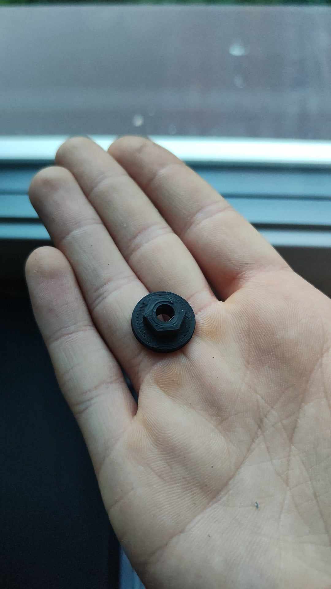 Corsa C arch lining trim nut