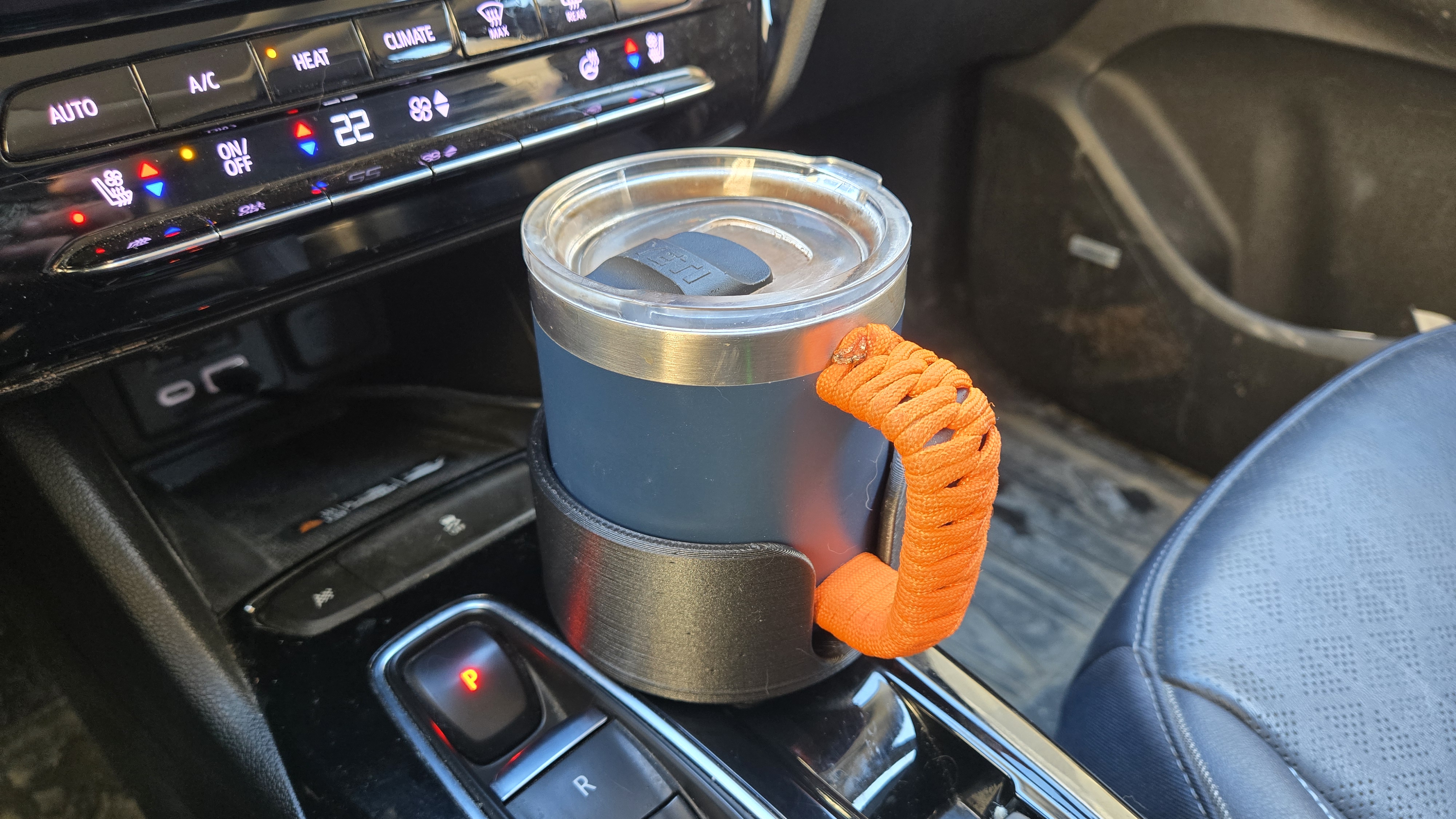 2022-23 Chevrolet Bolt EV/EUV Accessory Slot Base and Yeti 10oz Rambler Cupholder