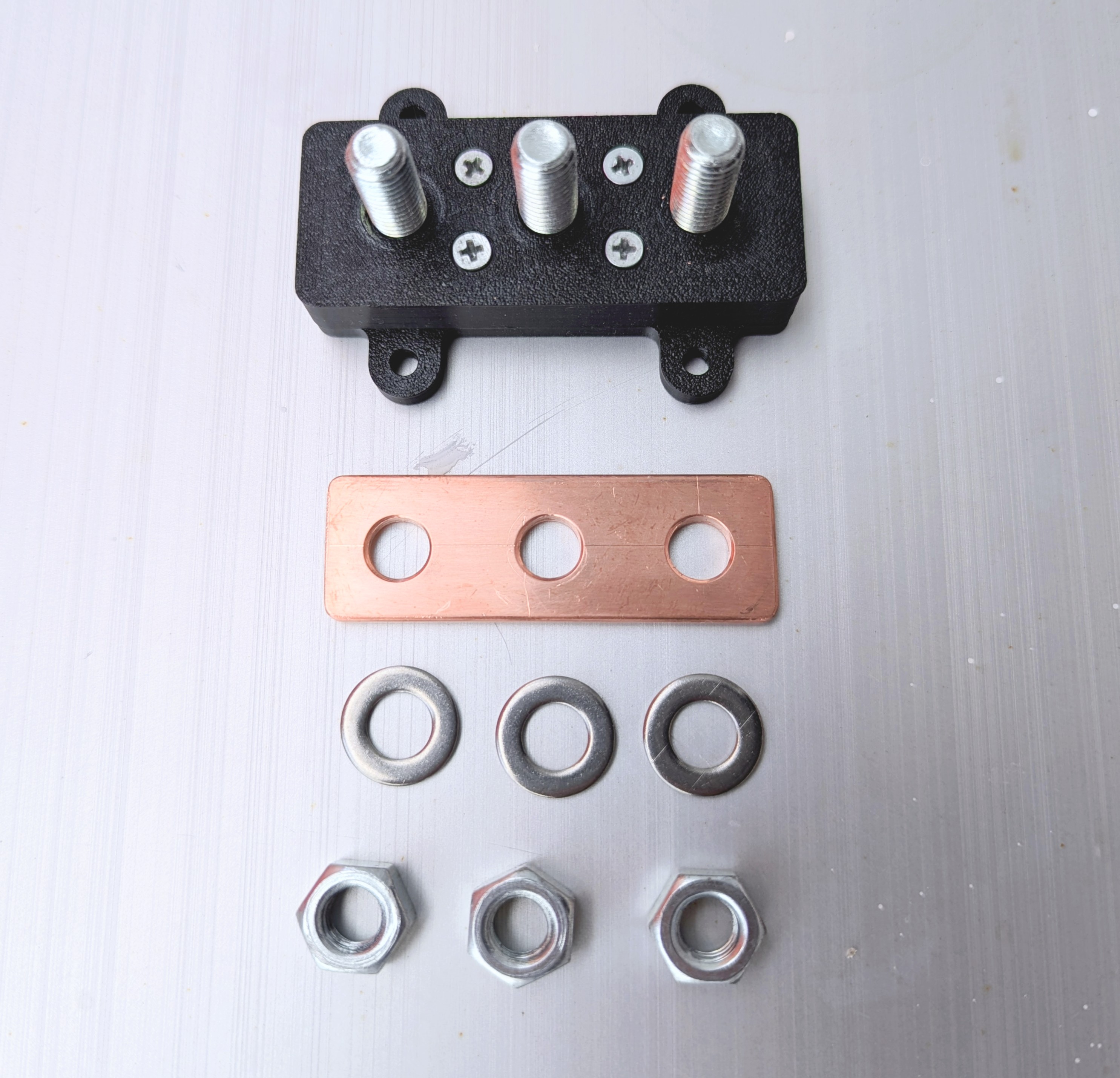 Triple DC Busbar by Sasha Duric | Download free STL model | Printables.com