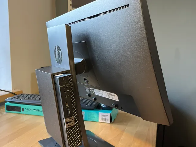 DELL Optiplex micro HP Z22n mount v2