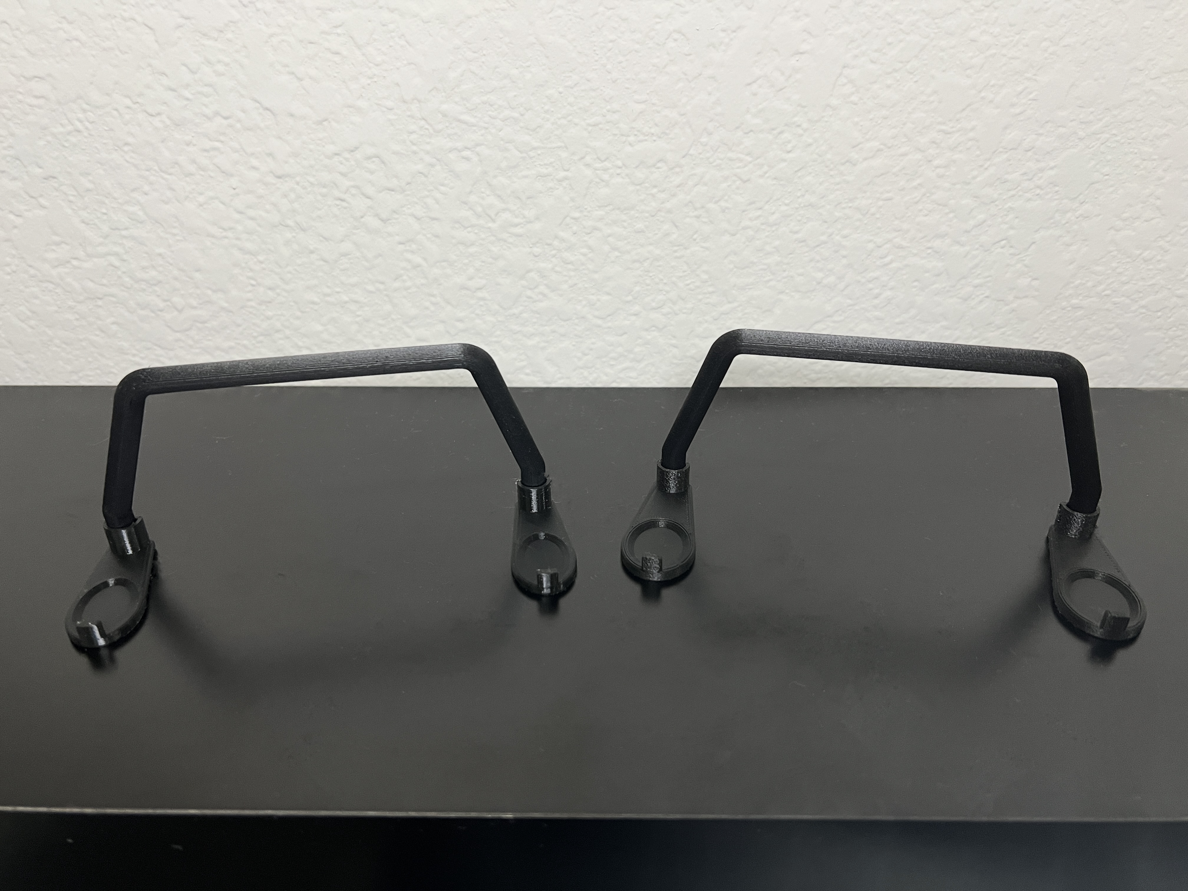 Miniatura 2 do modelo 3D Subtle Xbox Controller Stand / Nintendo Switch Pro Controller Stand