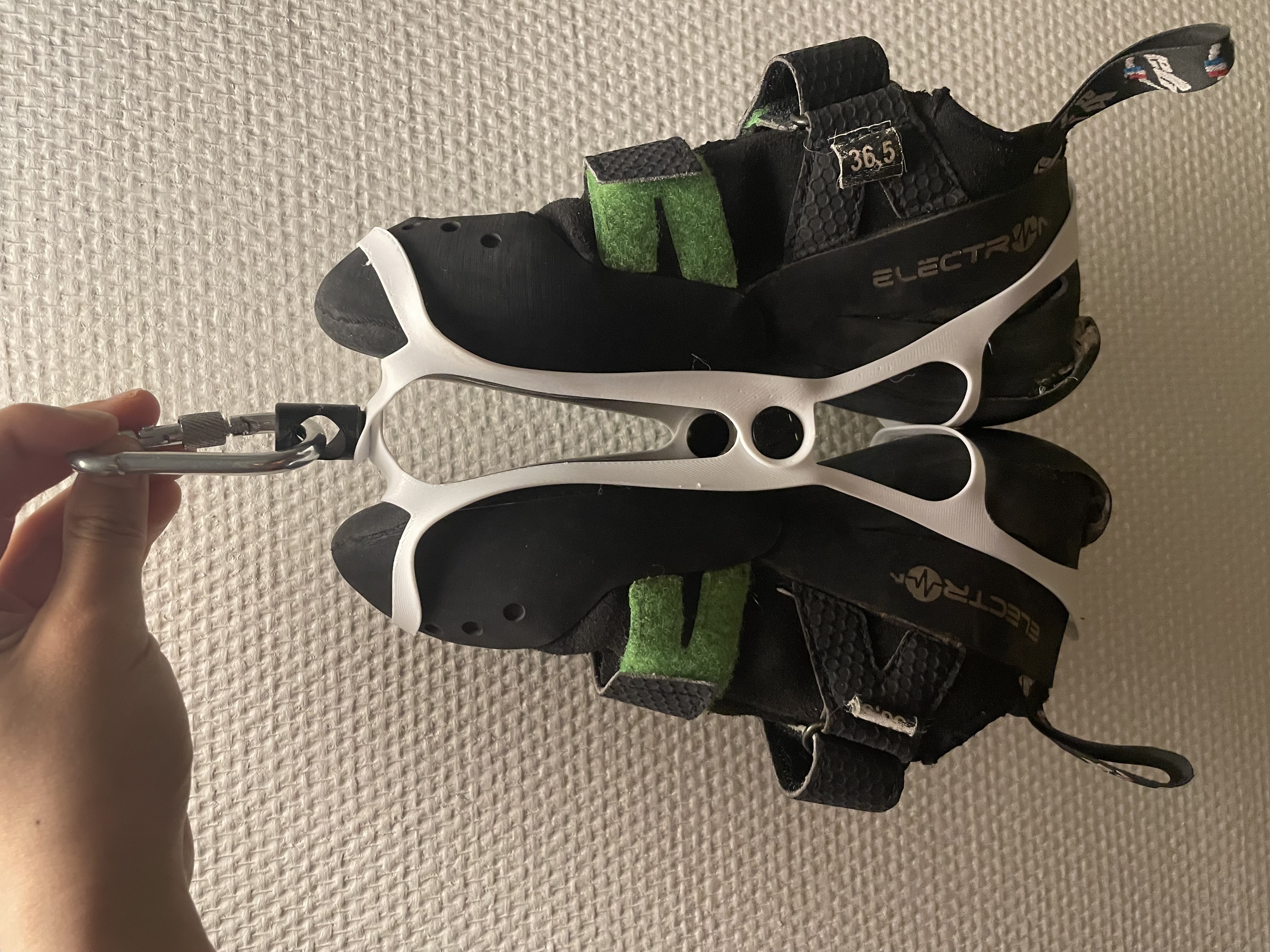 Sleek shoe pack in TPU