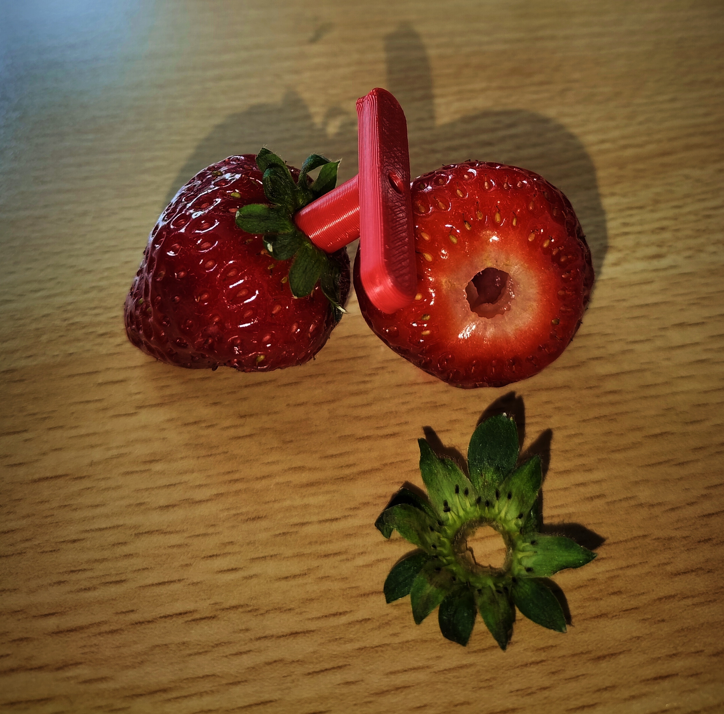 Strawberry Crown Remover (Improved)