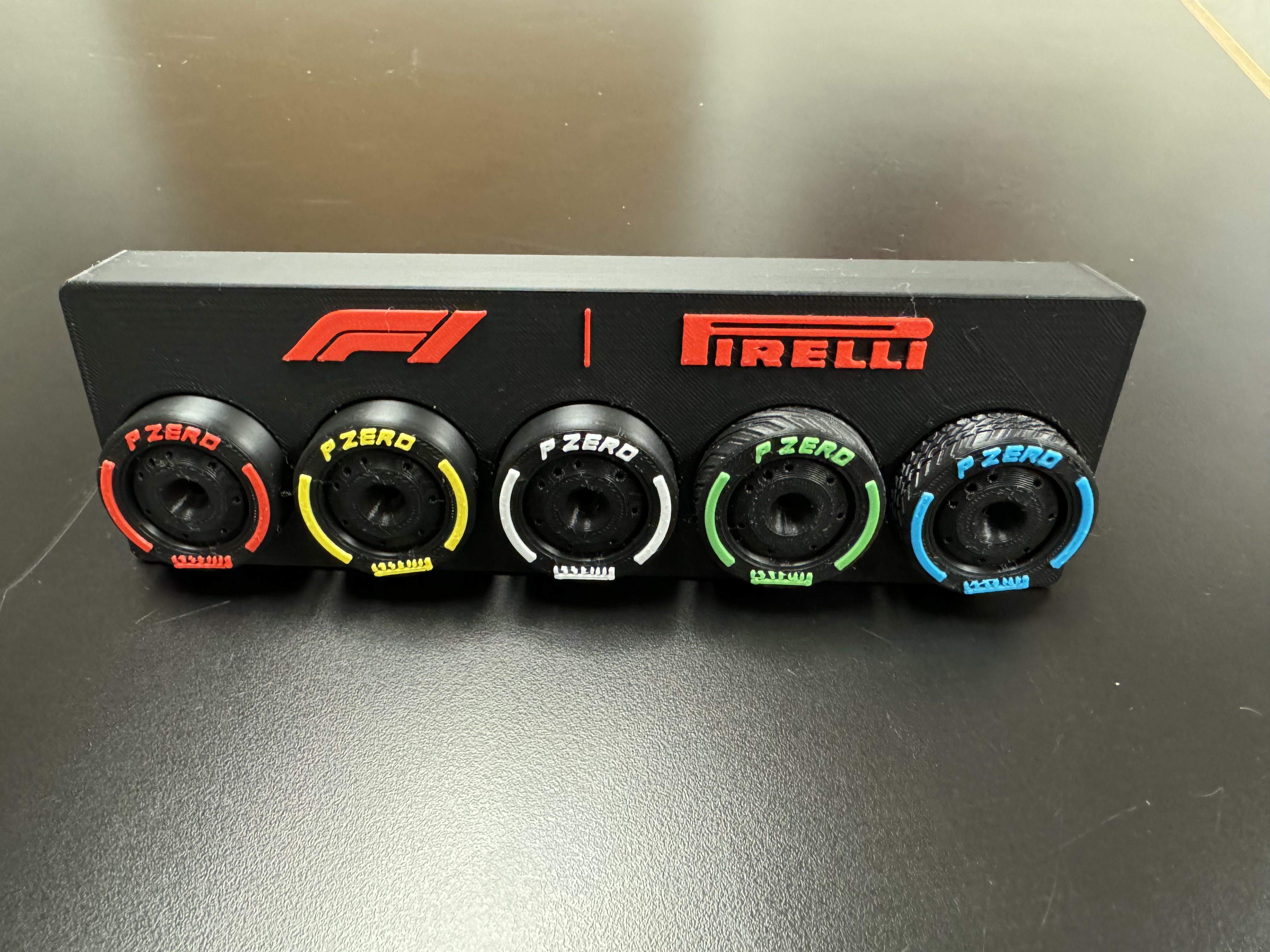F1 Tire - Wheel Display
