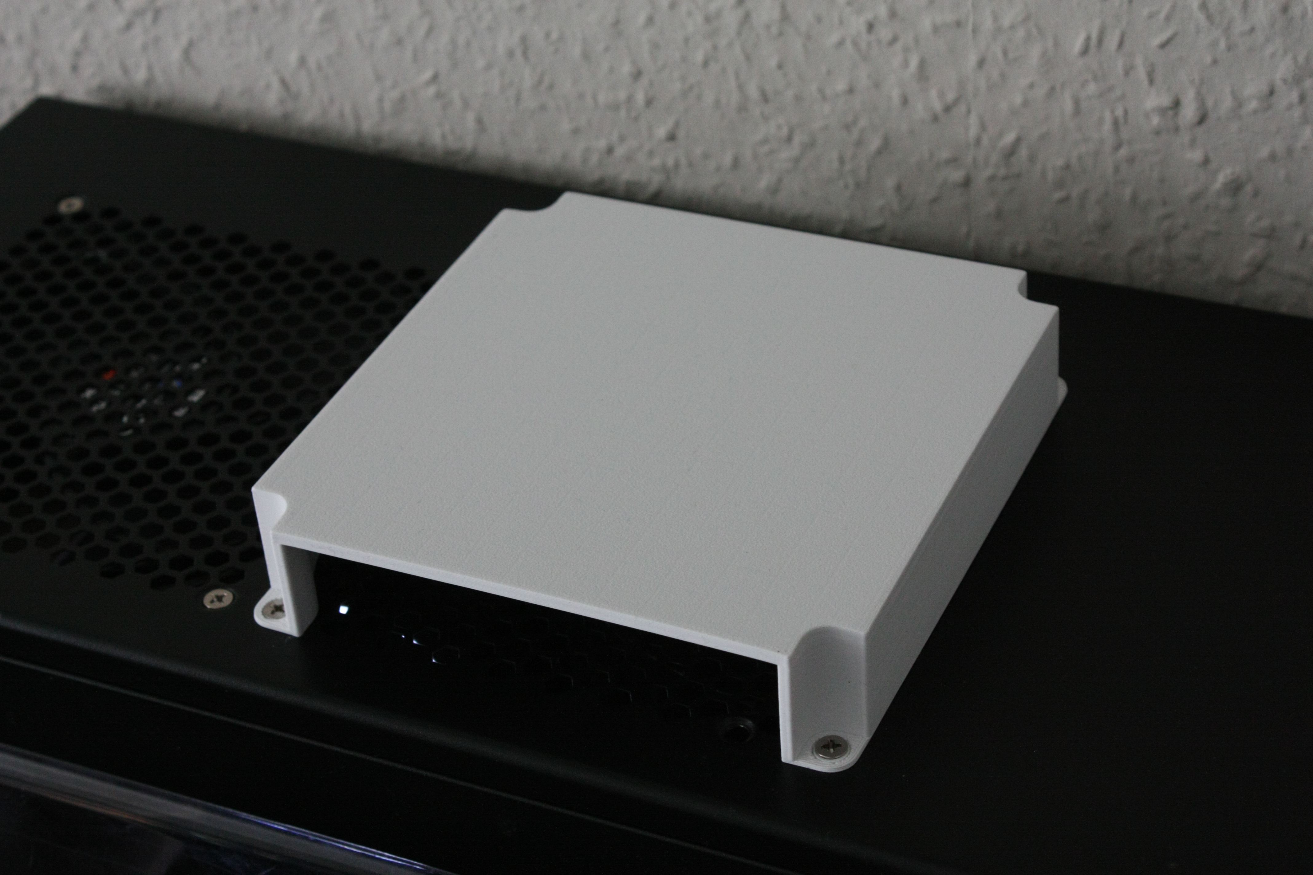140mm PC case fan cover/shroud