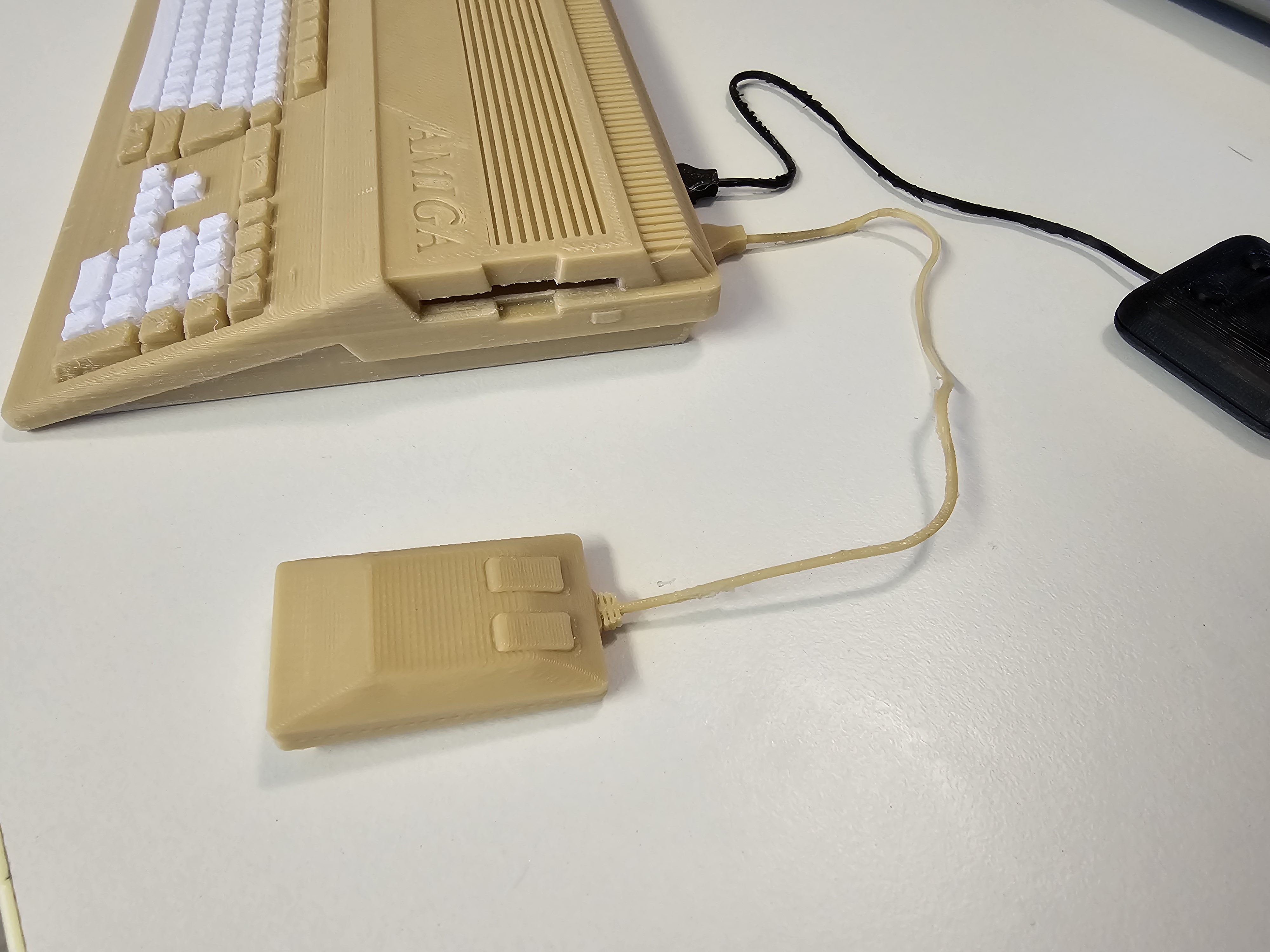 Amiga tank mouse ( in 1:3 scale roughly) by Eetu Harjumaa | Download ...