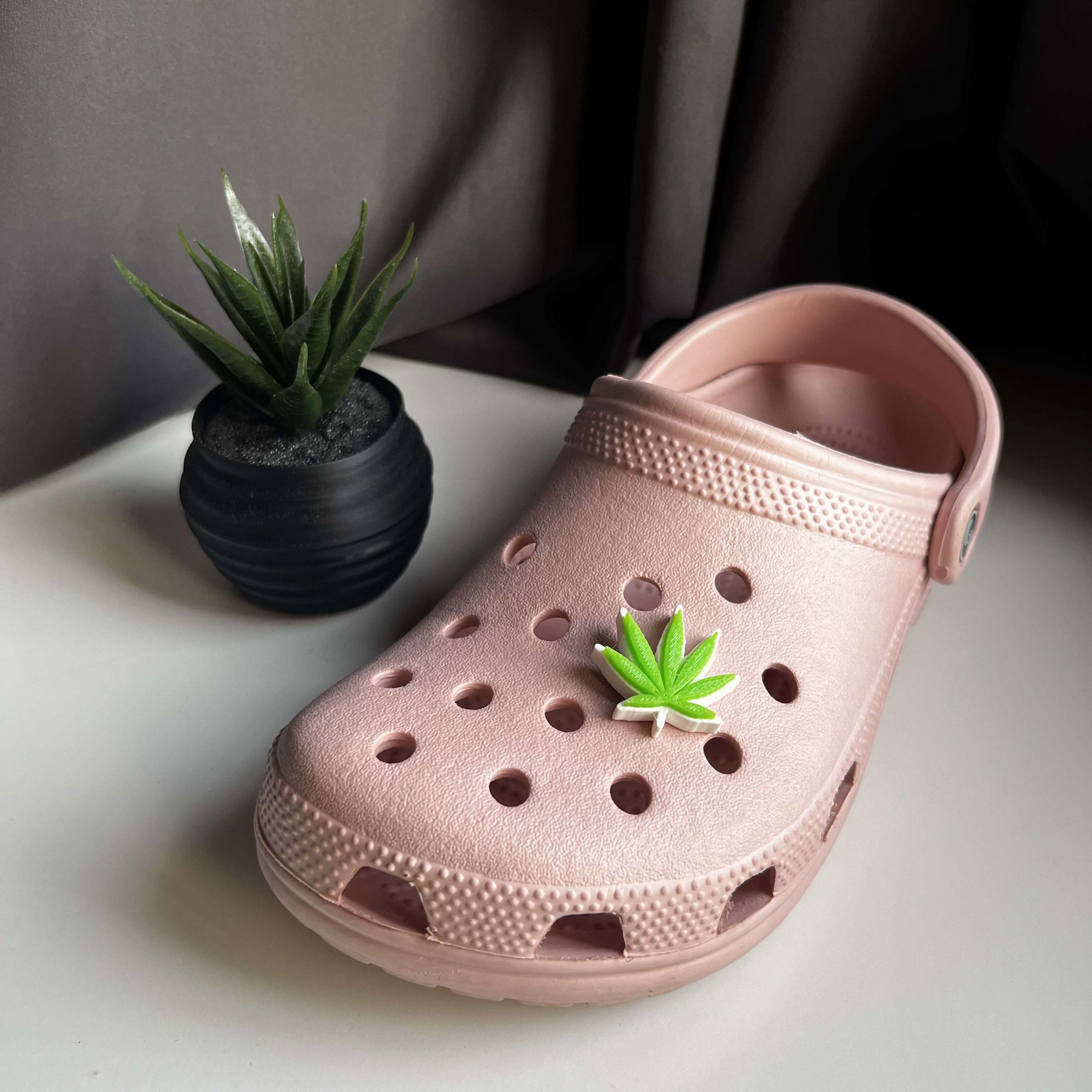 Croc leaf charm