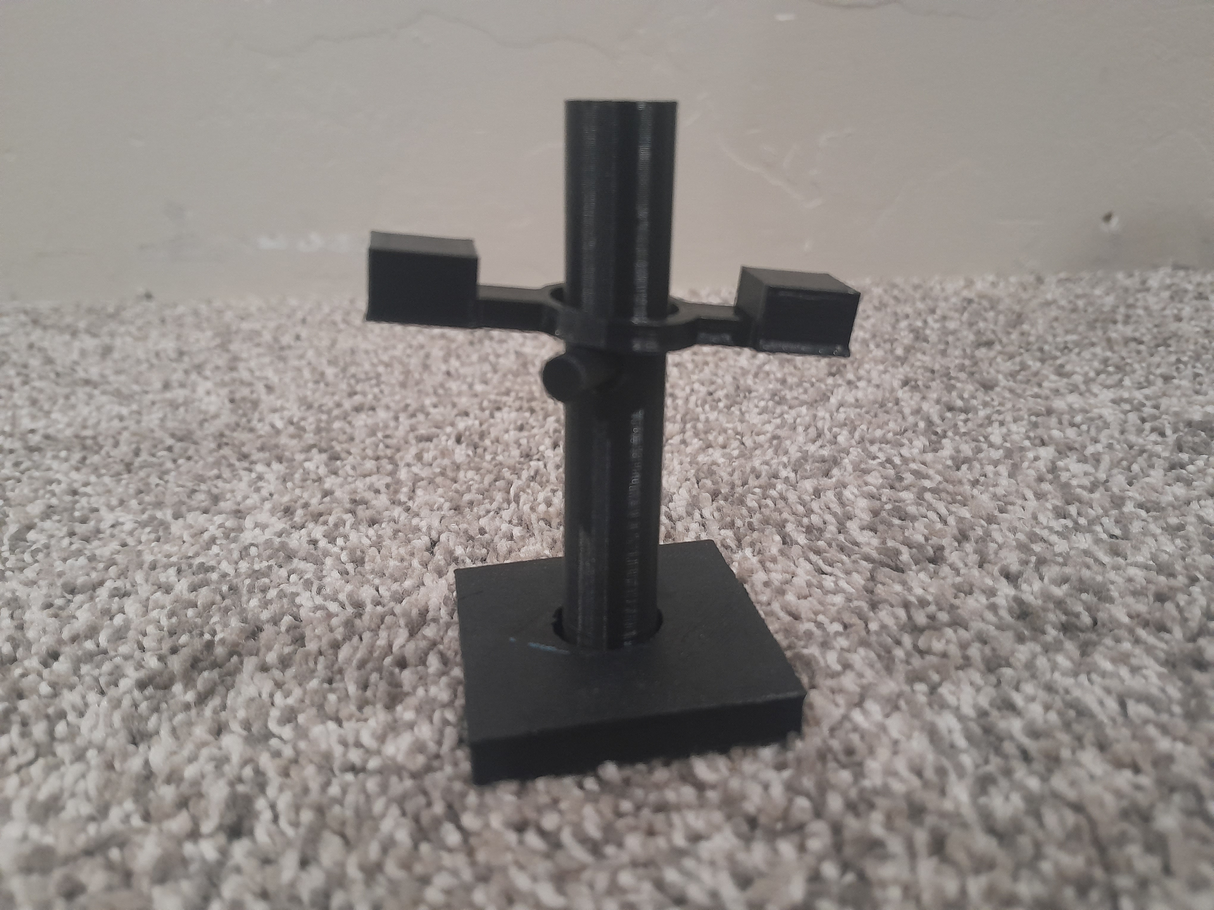 mini swivel punching bag/fidget toy