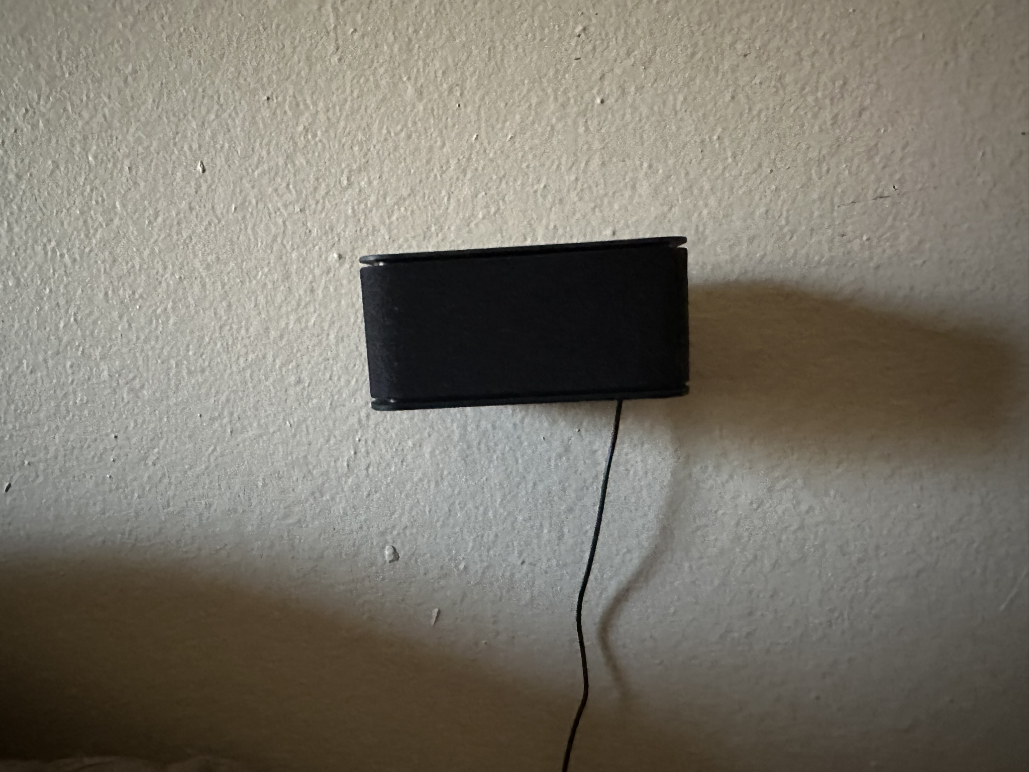 Vizio Rear speaker mount