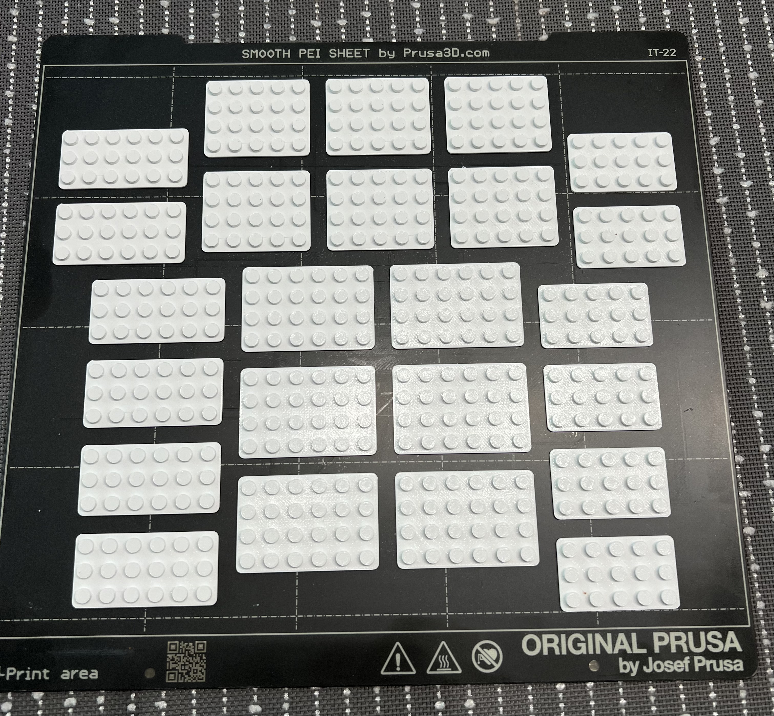 LEGO base plate for decoration or as a plaque/Płyta bazowa LEGO do dekoracji lub jako tabliczka — thumbnail 2