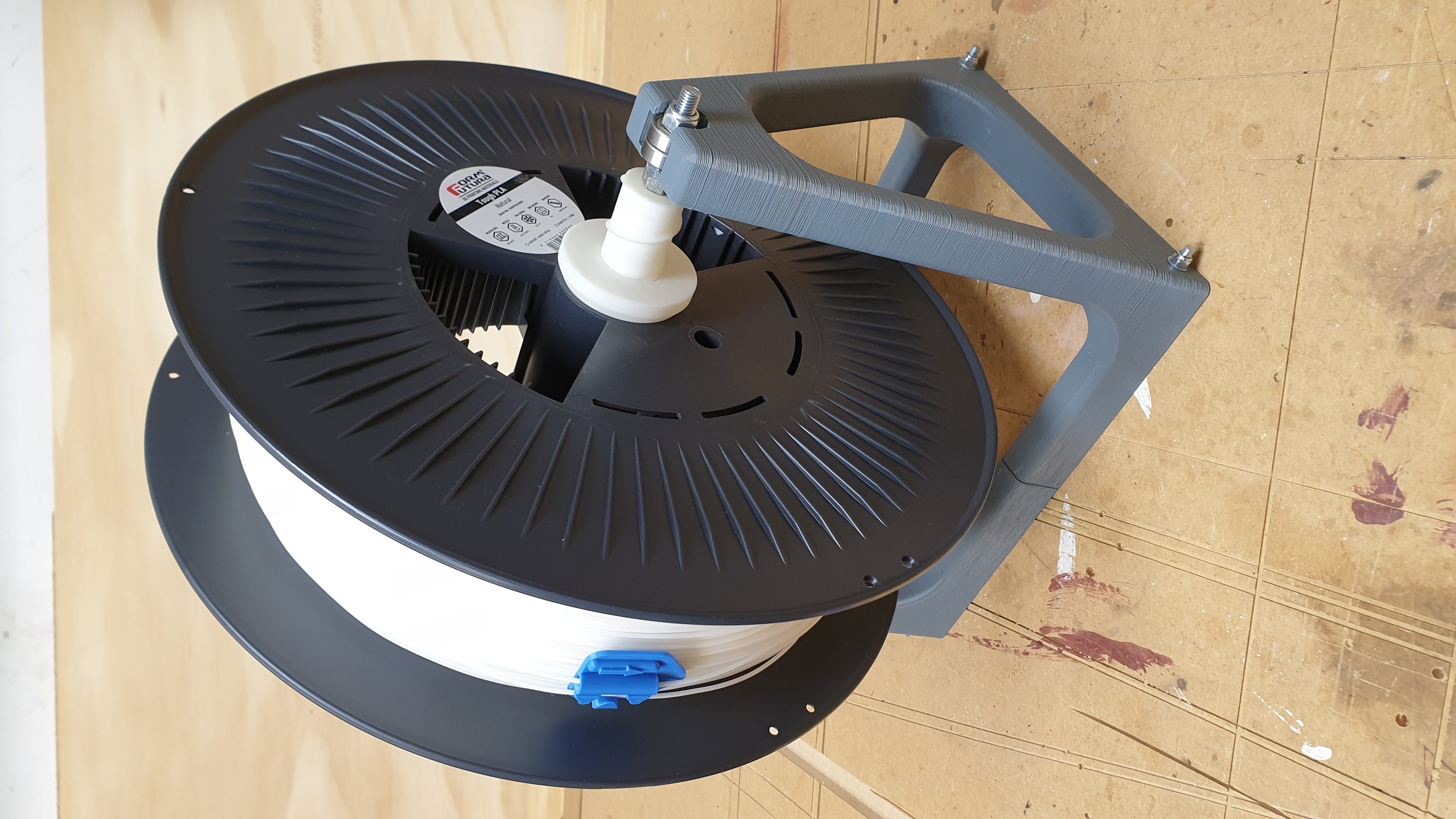 Filament roller for 1kg up to 8kg rolls