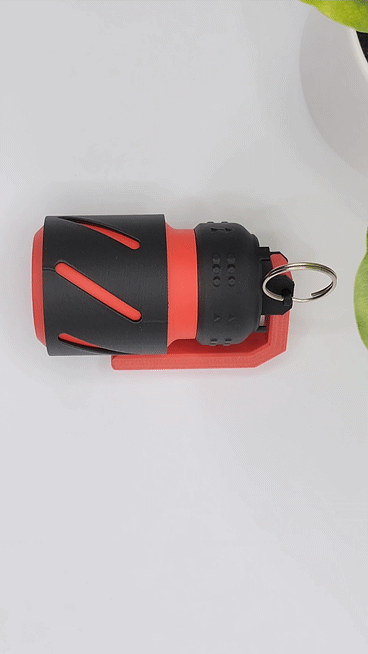 Miniatura 2 do modelo 3D Grenade Stash Keychain Container