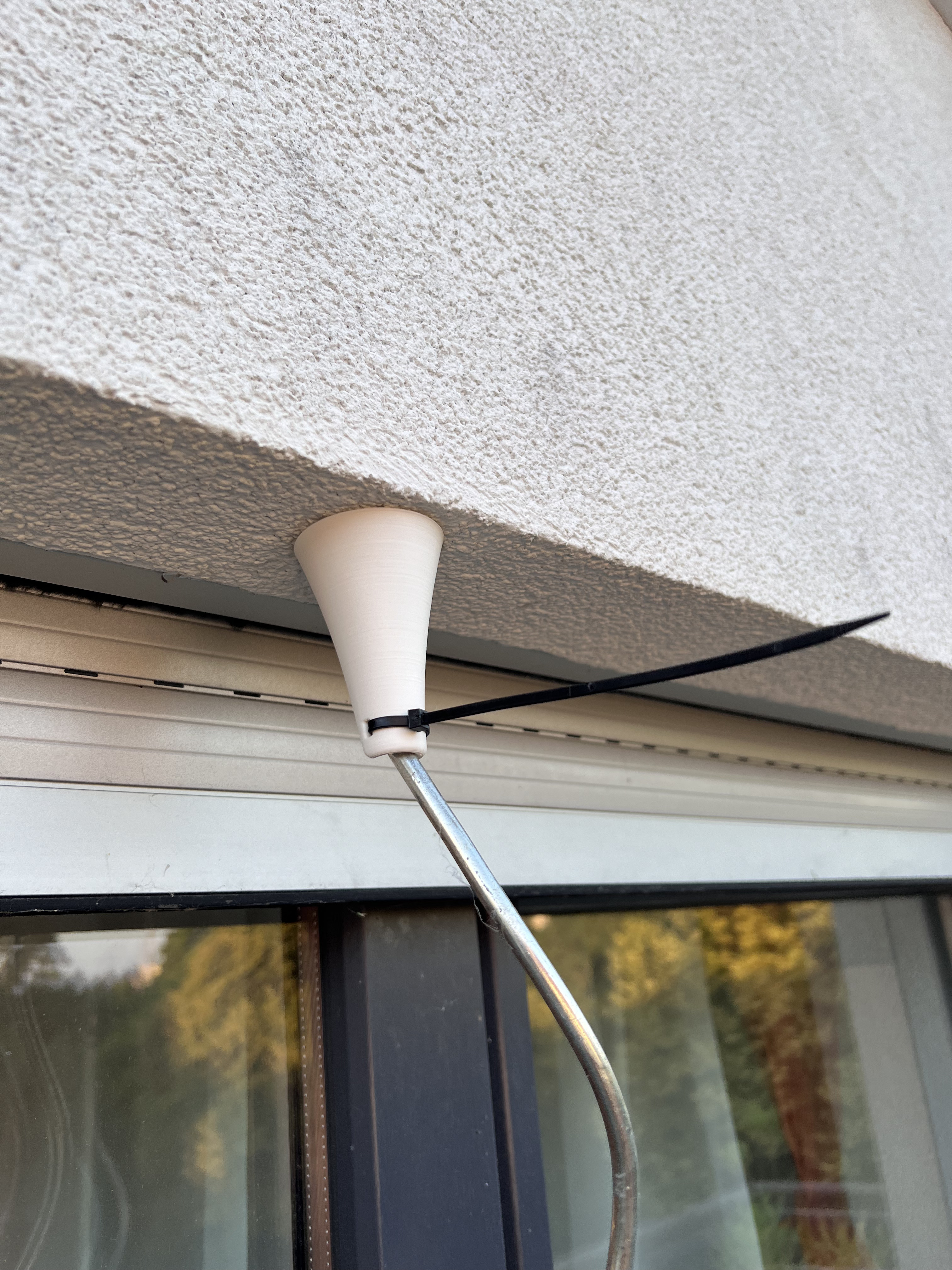 Befestigung Tomatenstangen