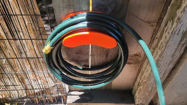 Garden hose holder