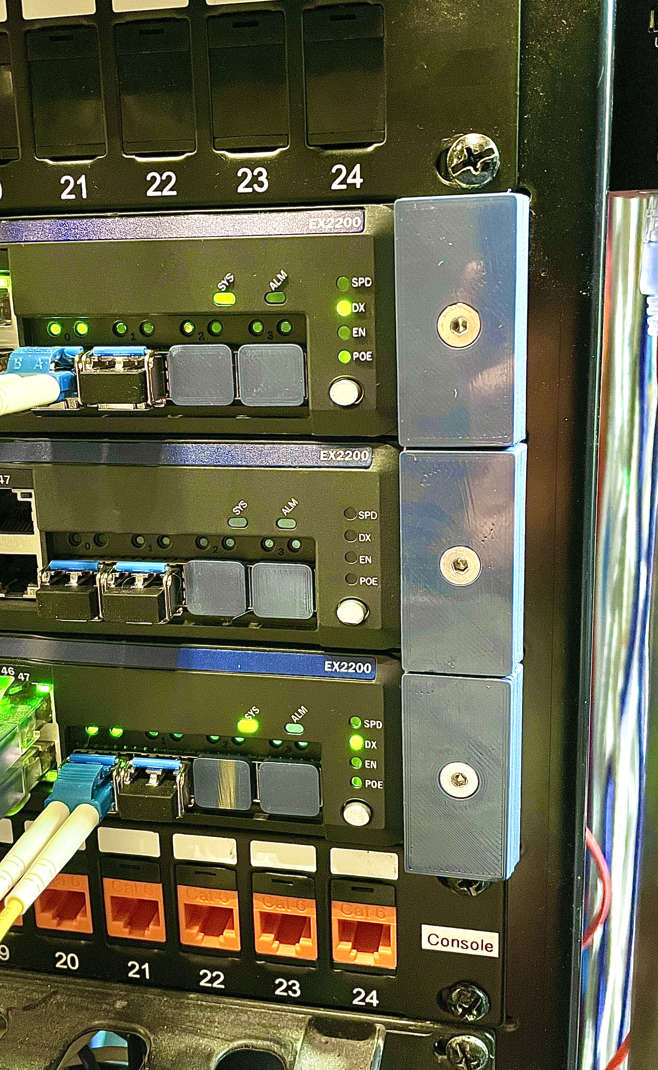 Juniper rack device ear bracket cover plate (also Cisco)