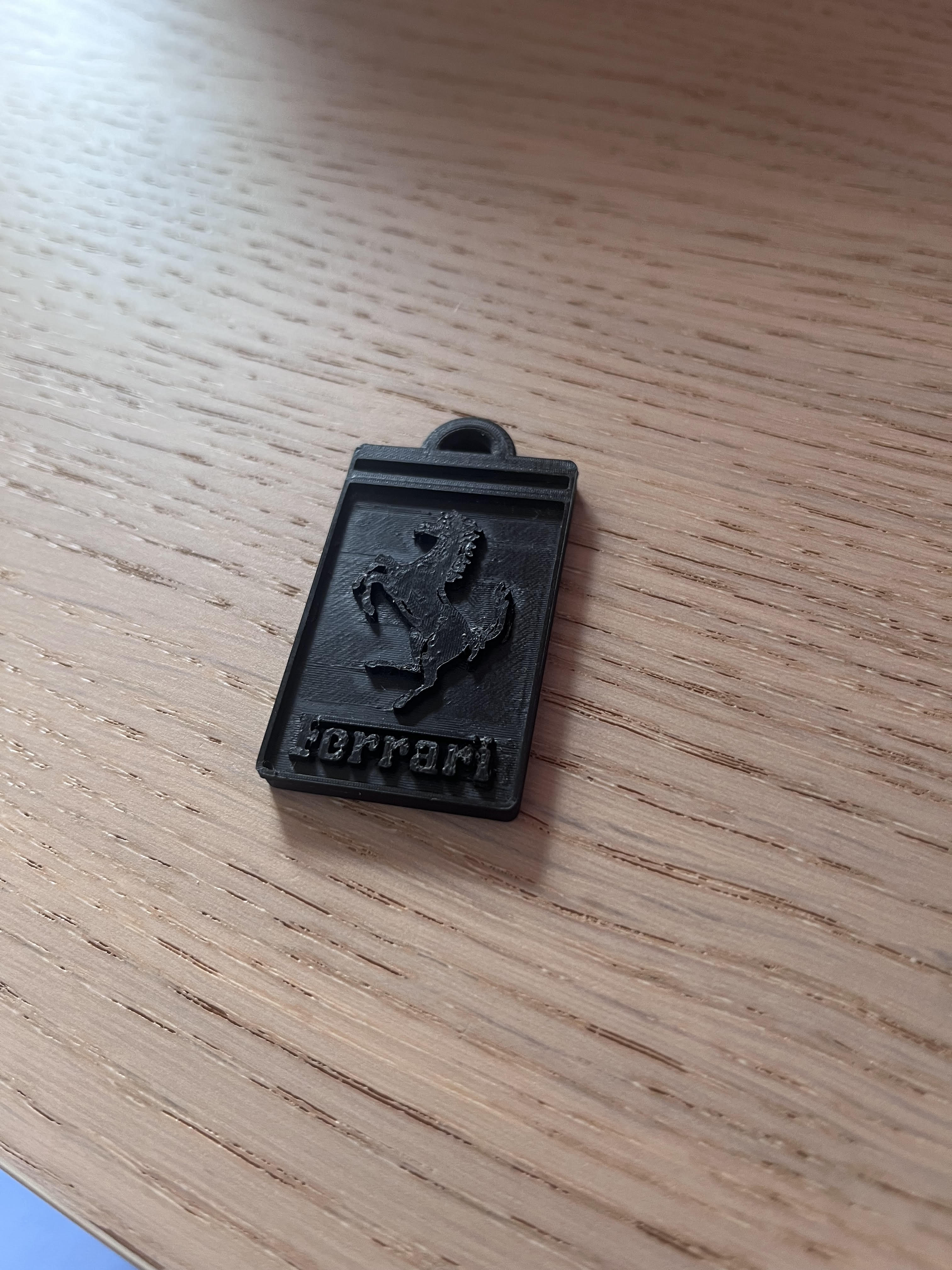 Miniatura 3 do modelo 3D Ferrari keychain