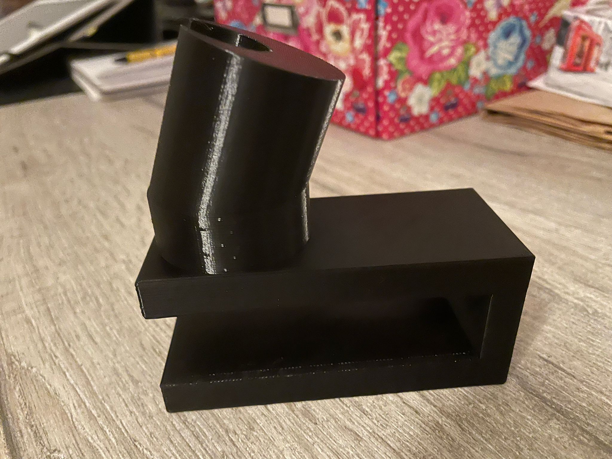 Miniatura 4 do modelo 3D Showerhead holder