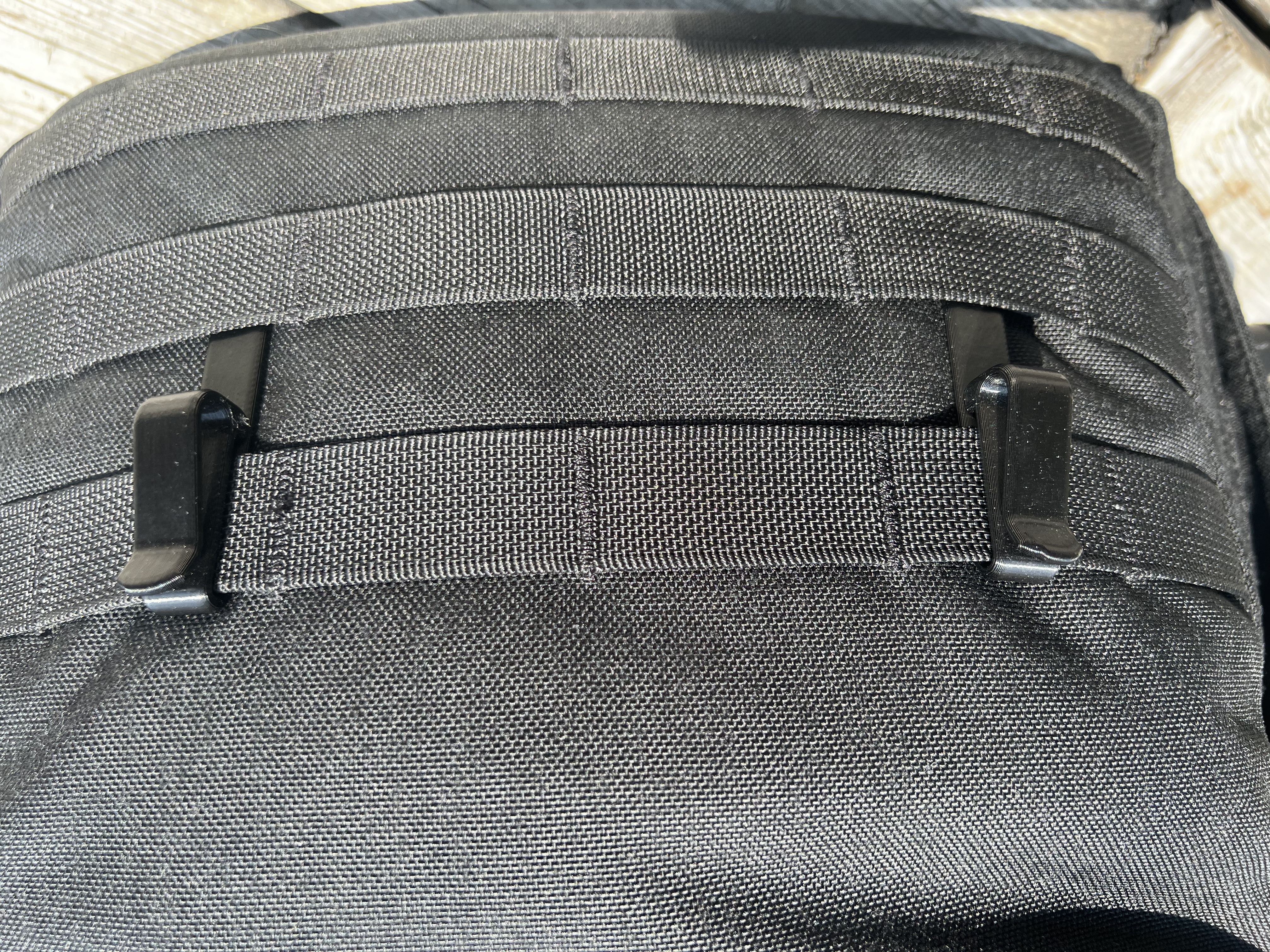 Miniatura 3 do modelo 3D MOLLE Webbing Hook