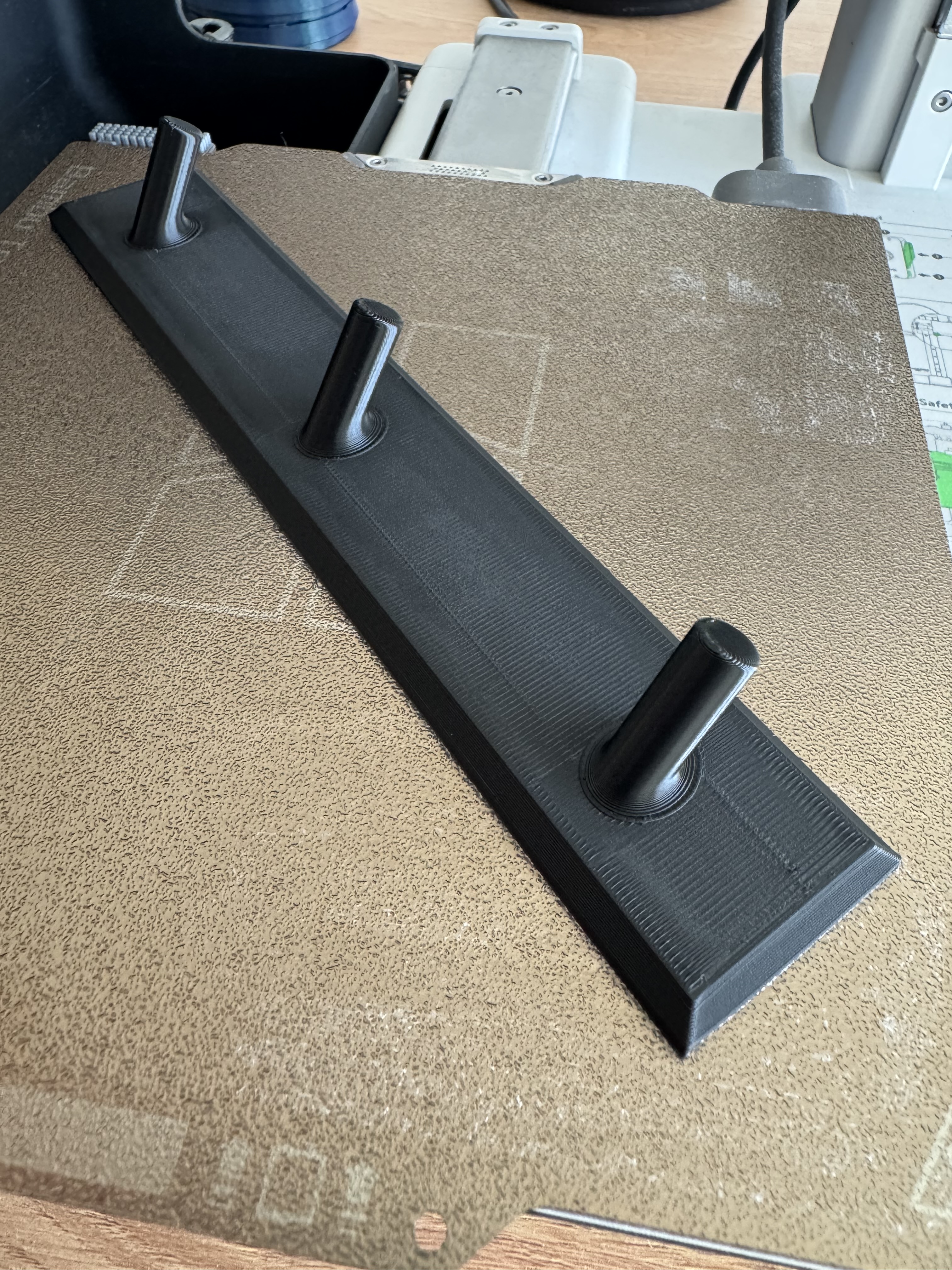 Triple wall hook