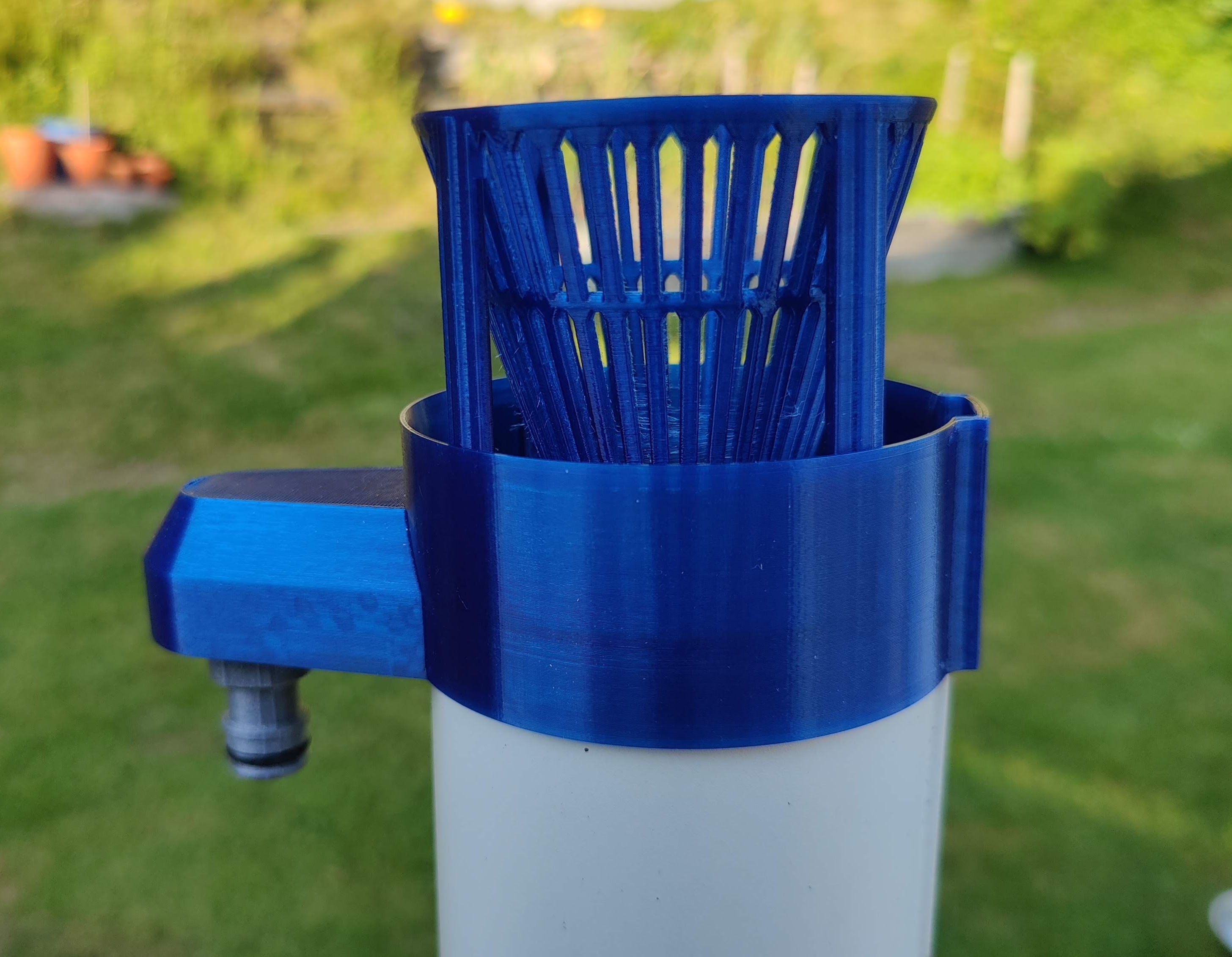 Discrete rain collector by christofferrap Download free STL model