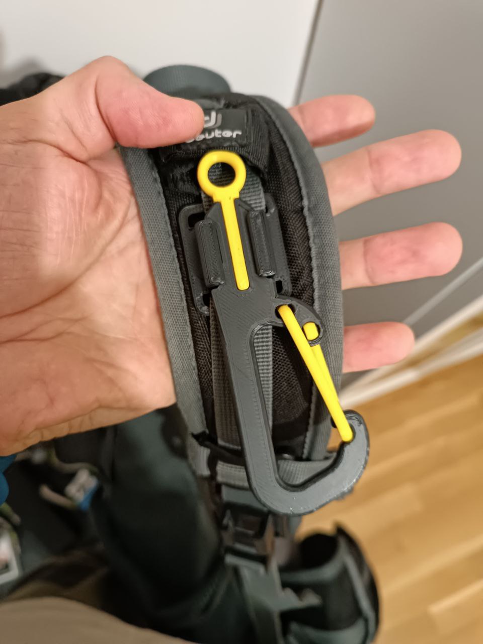 QUICK-CLIP system carabiner for a backpack 3D model thumbnail