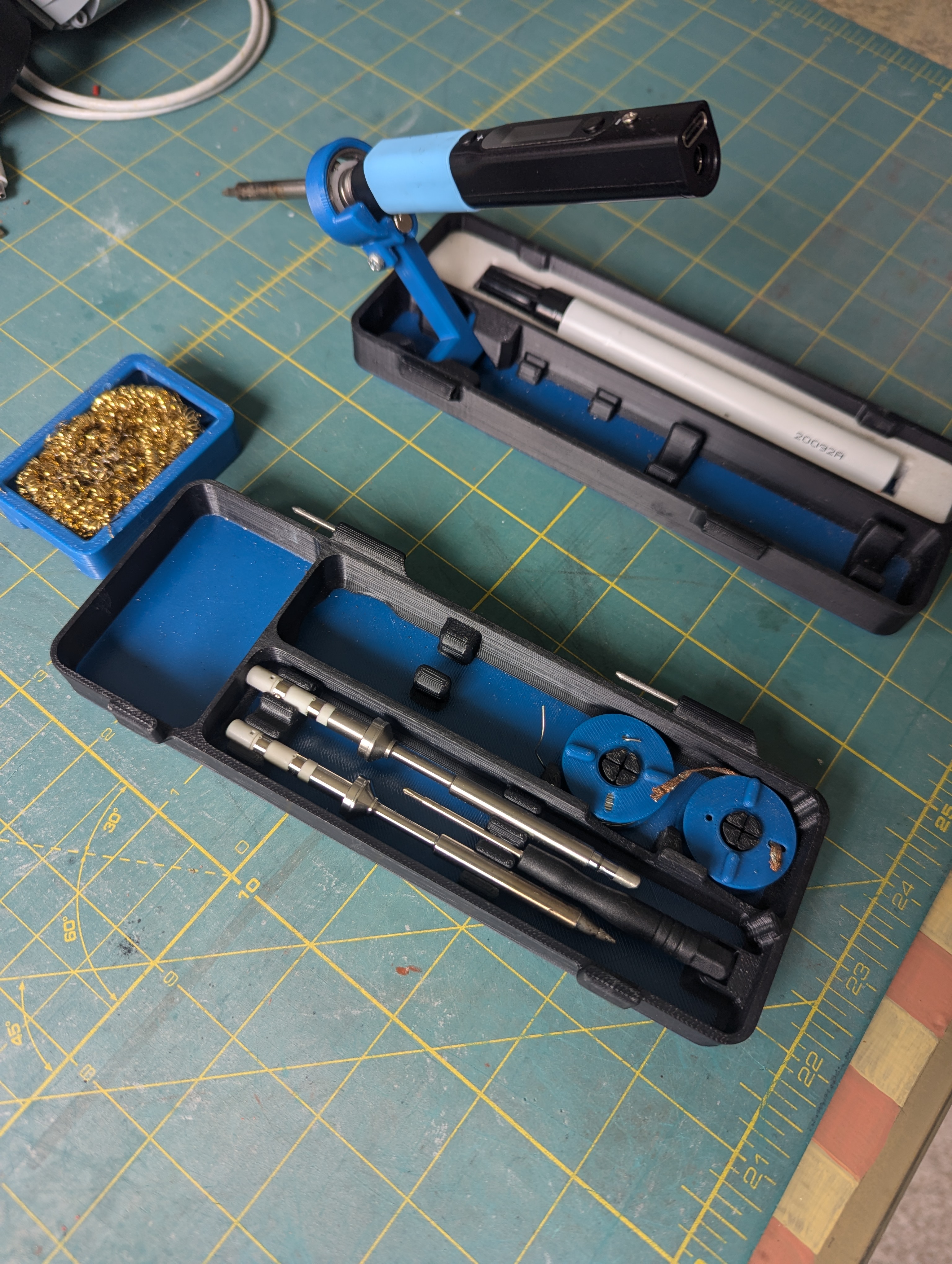 Separatable Pinecil case optimized for soldering on the go 3D model thumbnail