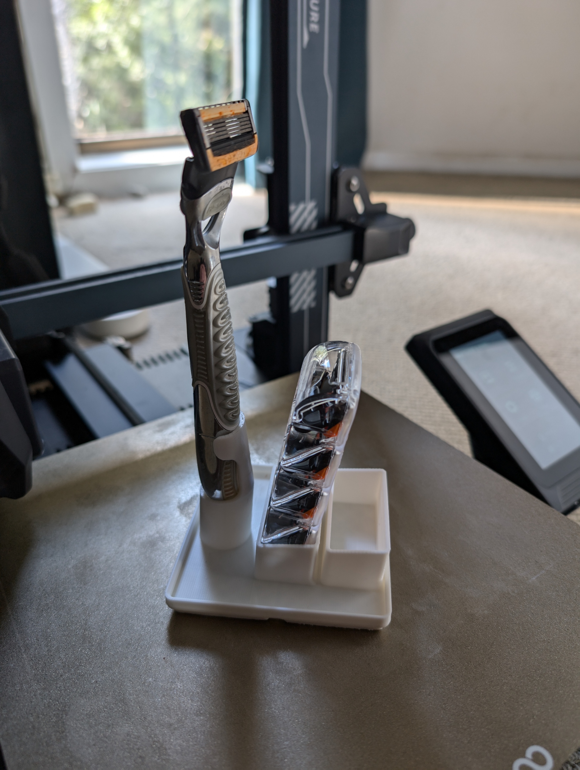 Gillette Razor Stand Gridfinity Module (With slots for magnets) by ...
