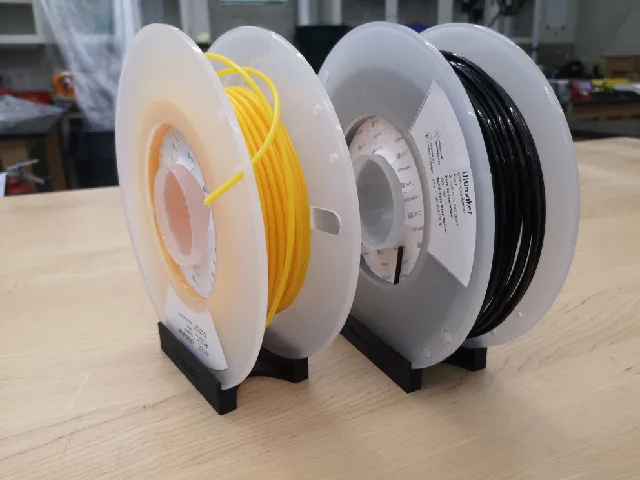 Spool holder and drying aid