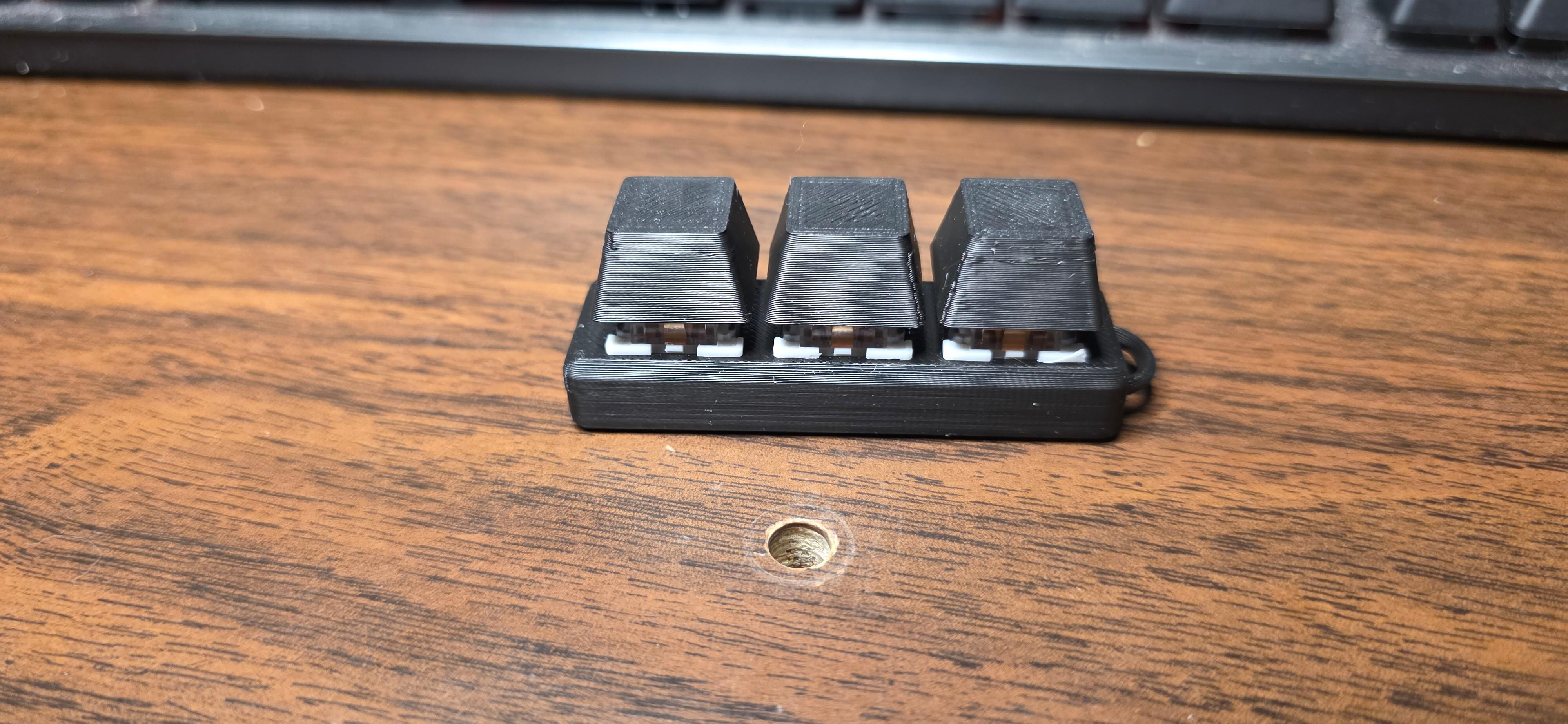 Fidget Clicker keychain with magnet base