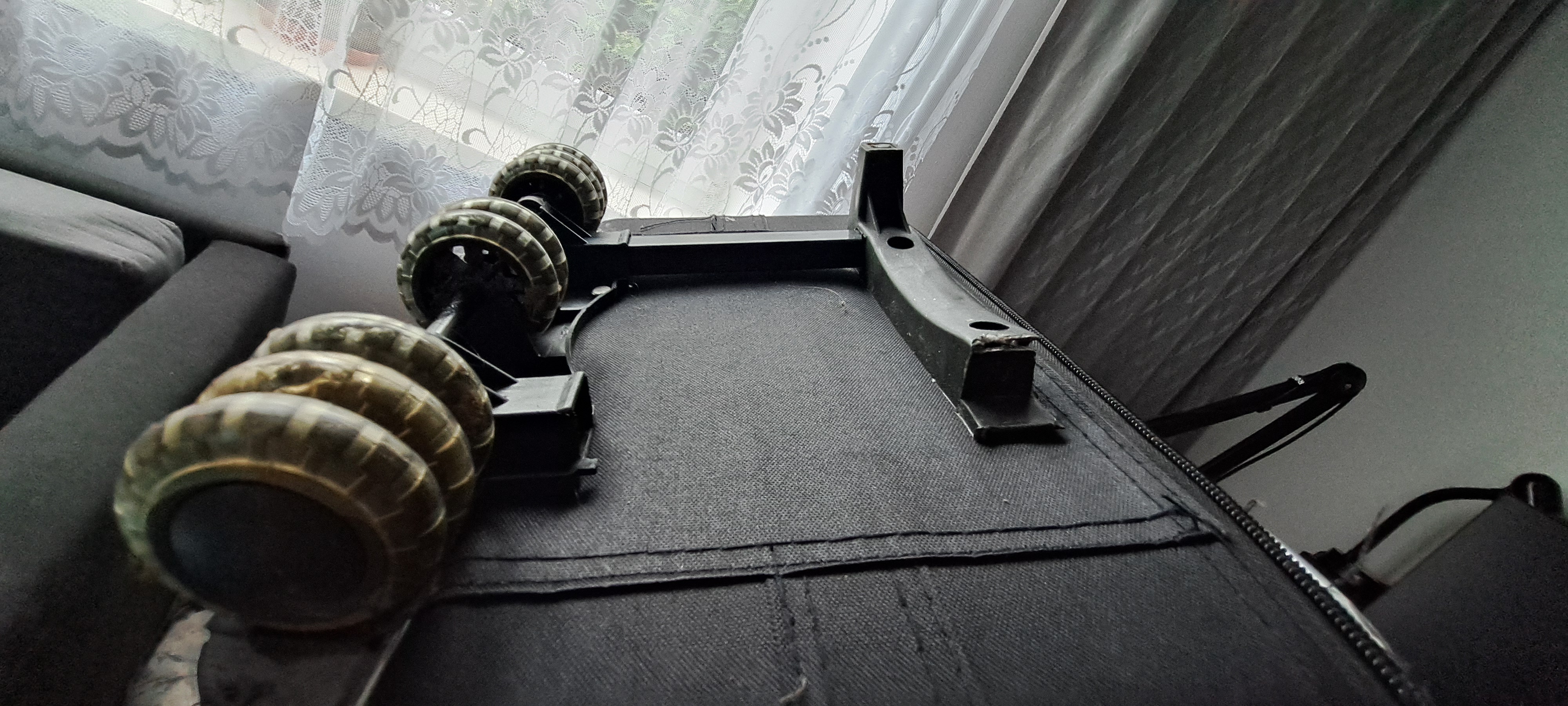 Suitcase leg — miniatura 7